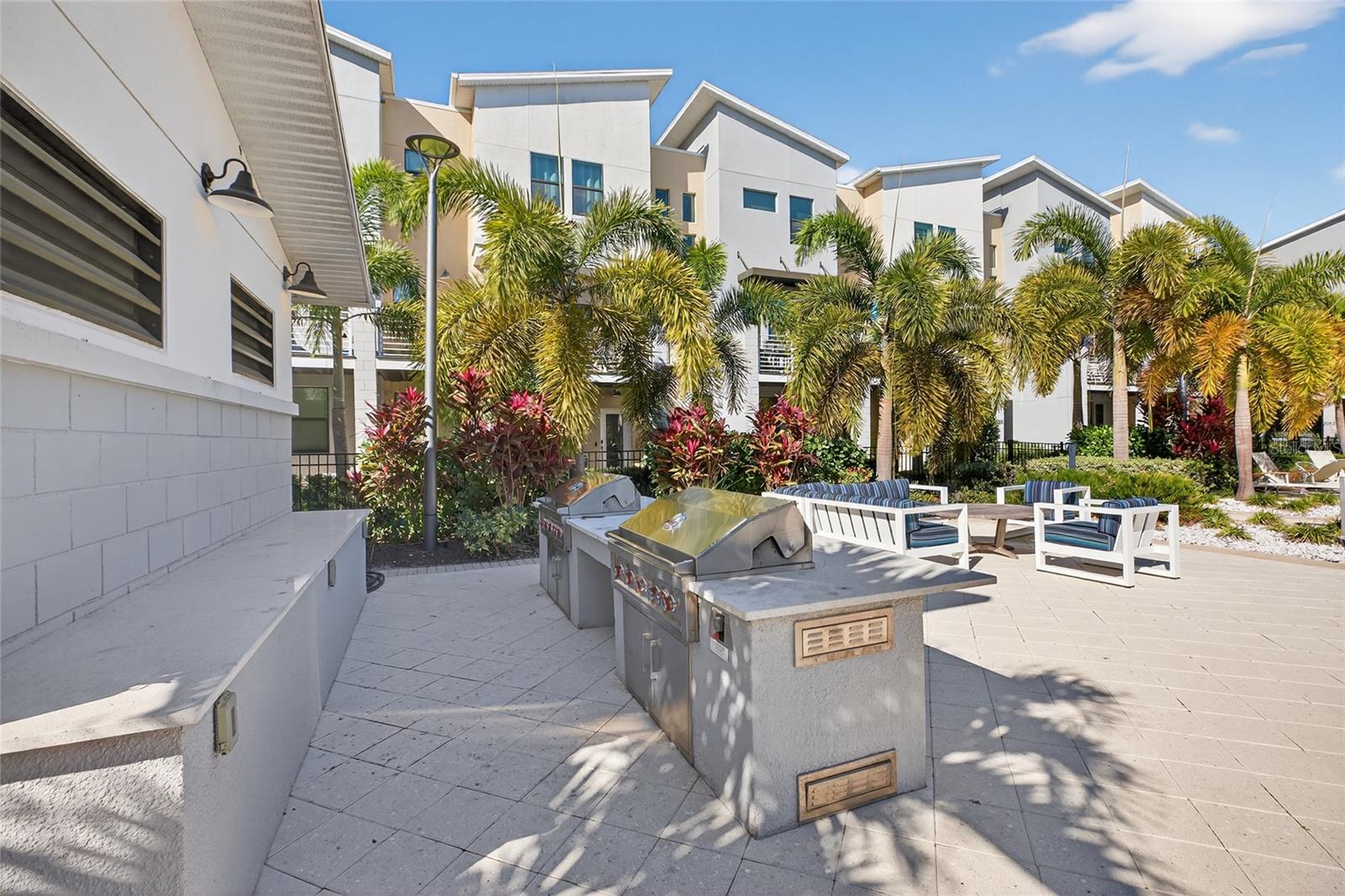 2526 13TH AVE N, ST PETERSBURG, FL — photo 58