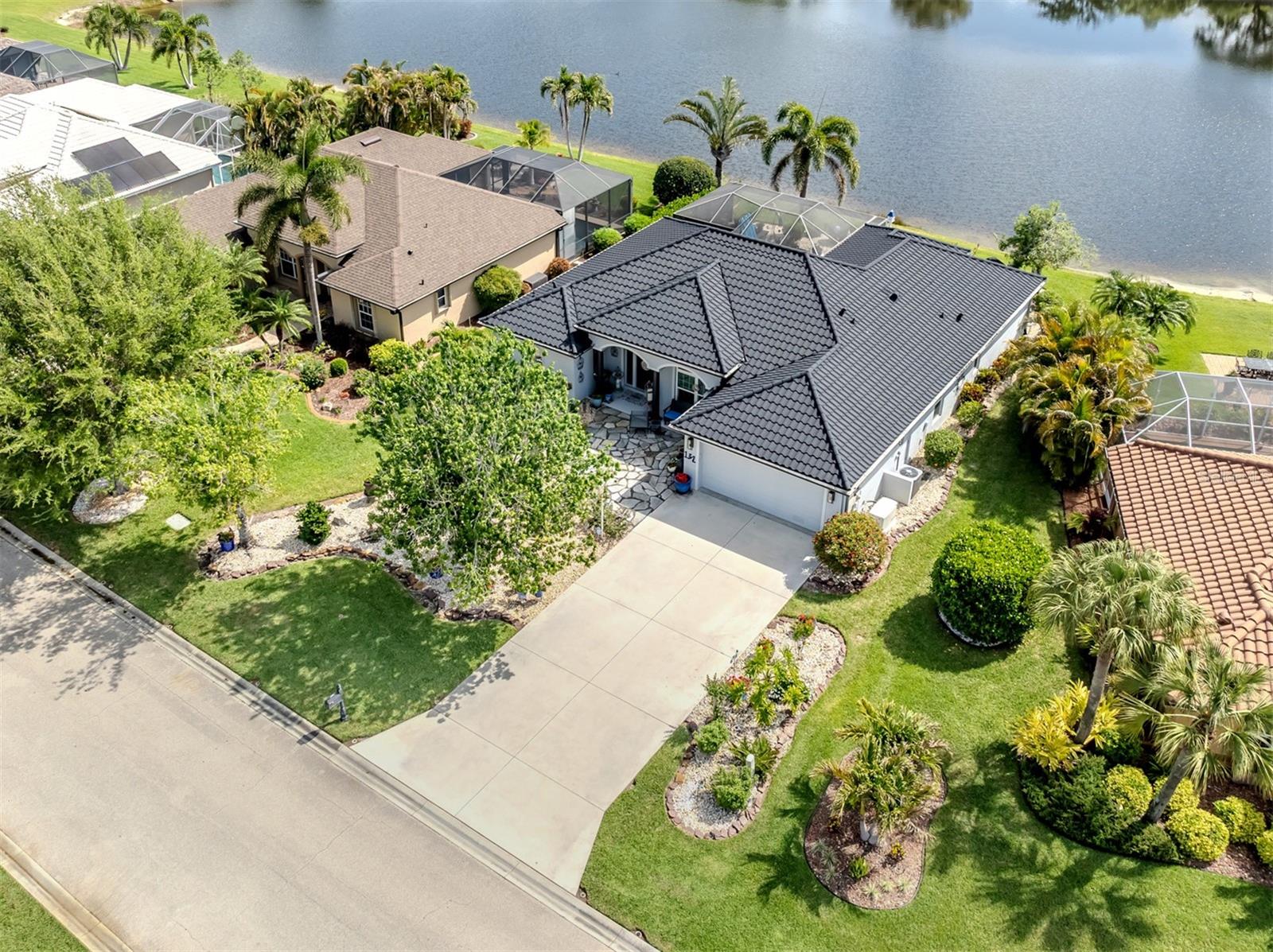 132 WADING BIRD DR, VENICE, FL — photo 2