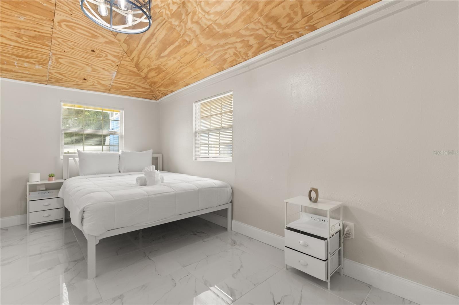 306 MARSHALL ST, CLEARWATER, FL — photo 11