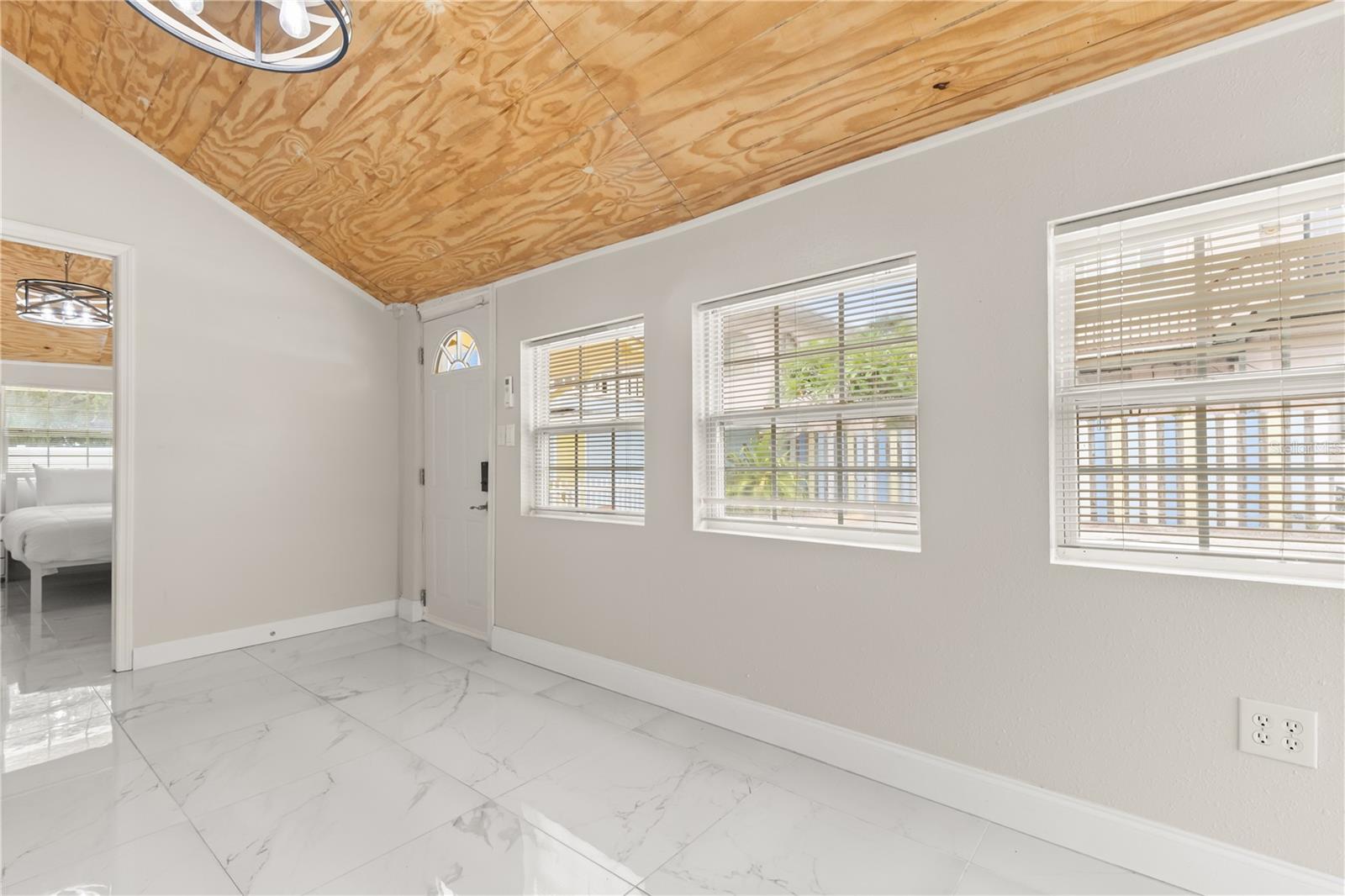 306 MARSHALL ST, CLEARWATER, FL — photo 13