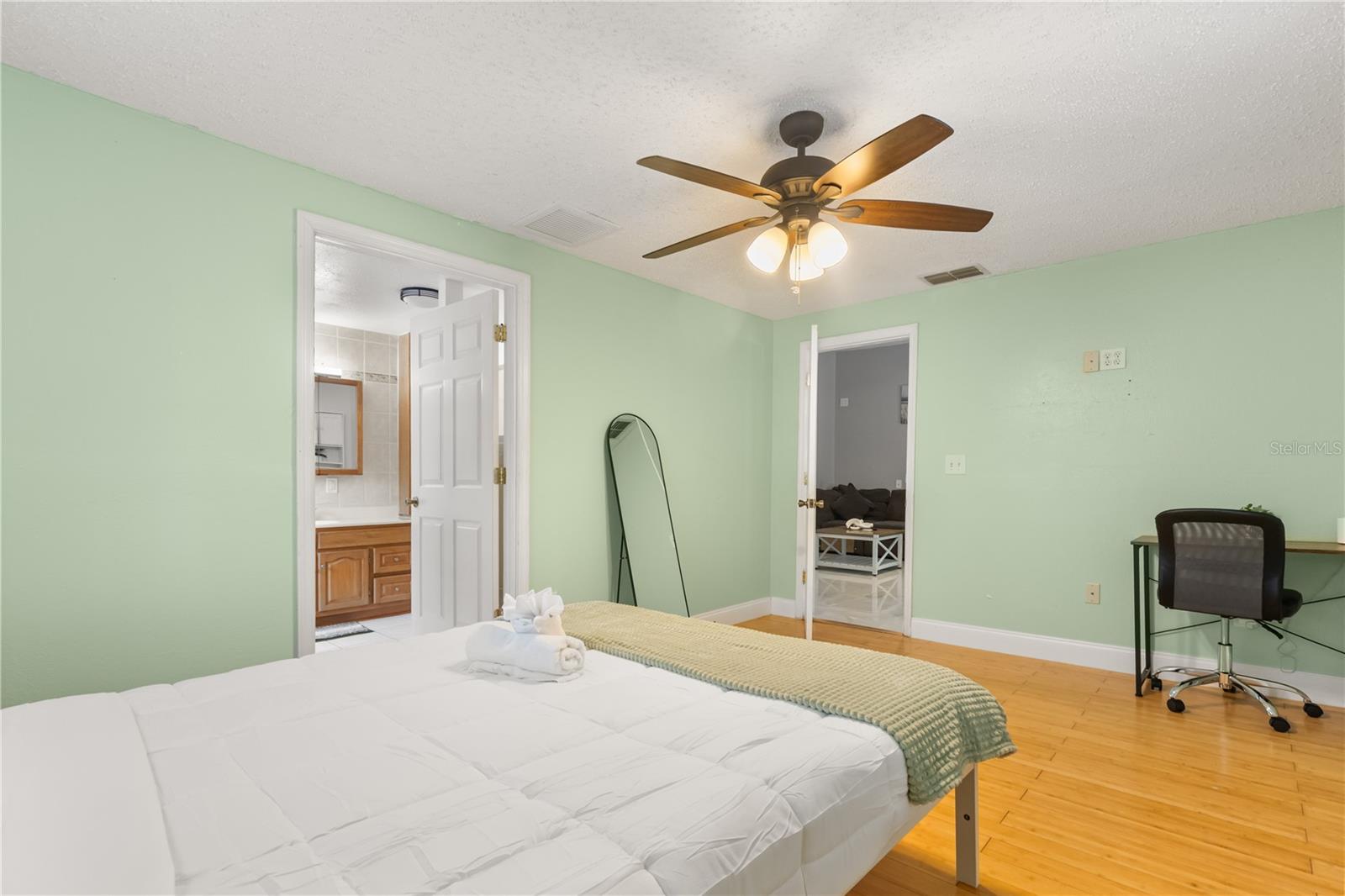 306 MARSHALL ST, CLEARWATER, FL — photo 18