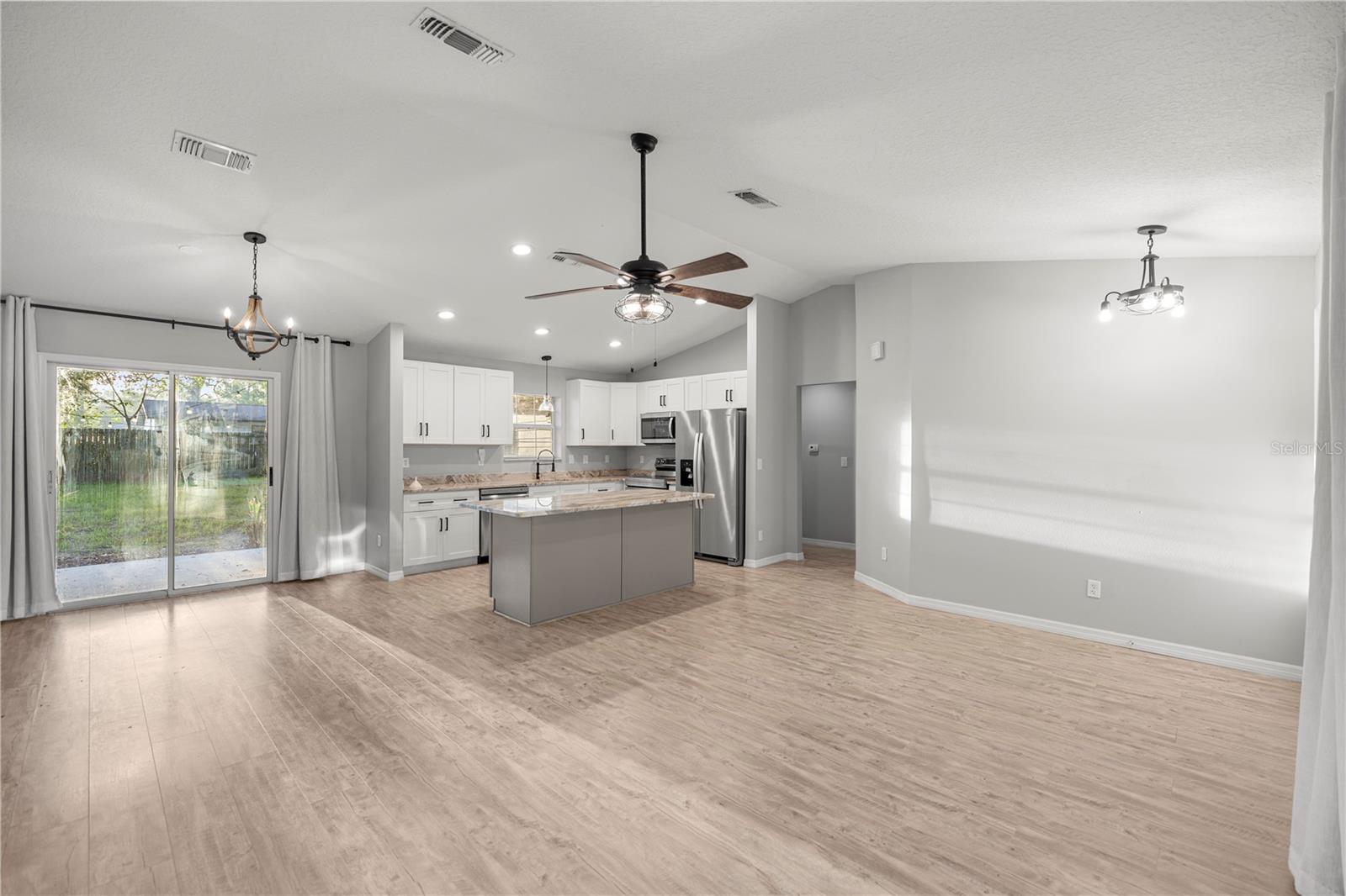6525 NW 62ND AVE, OCALA, FL — photo 9