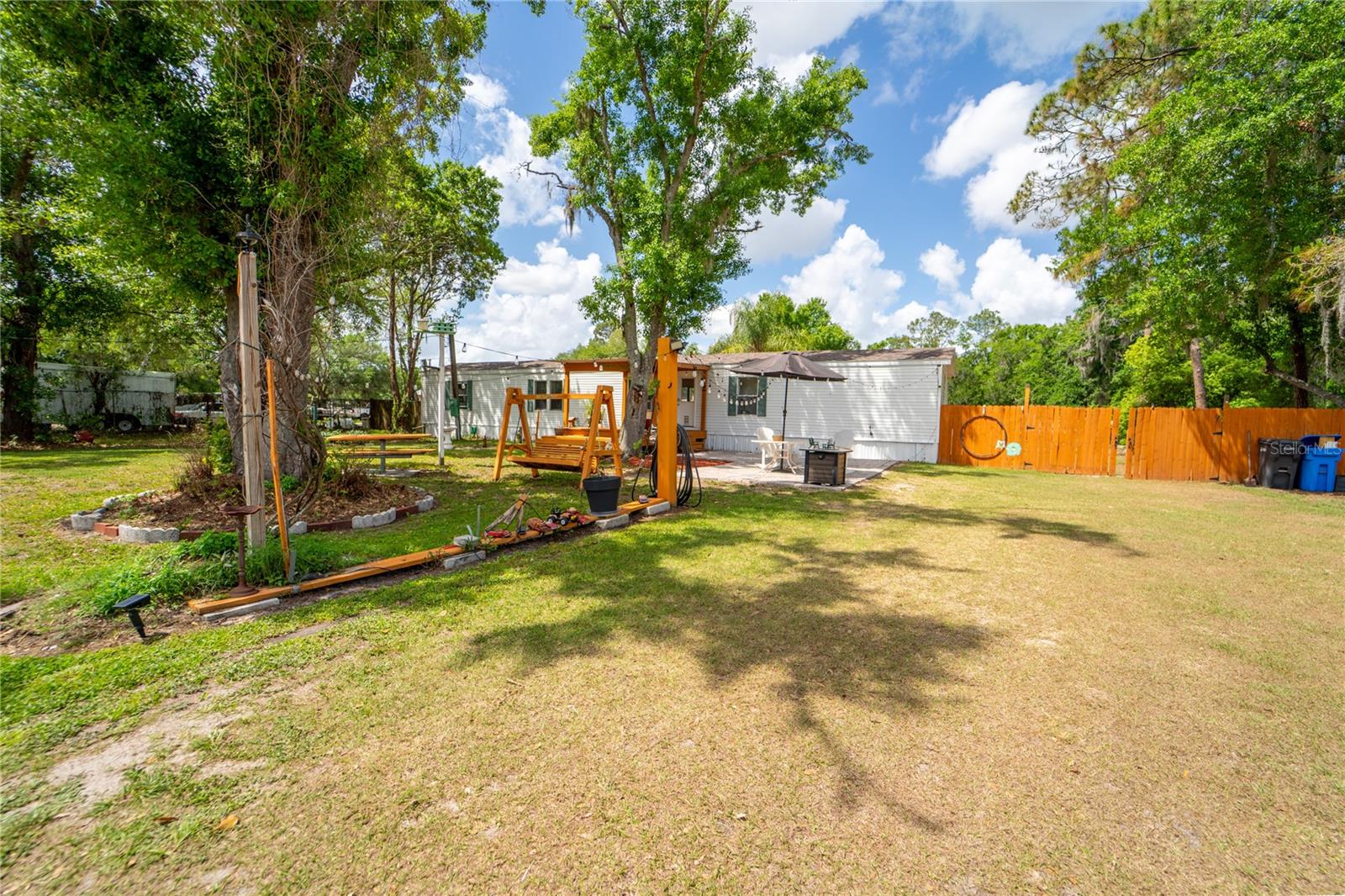 12711 LOVERS LN, RIVERVIEW, FL