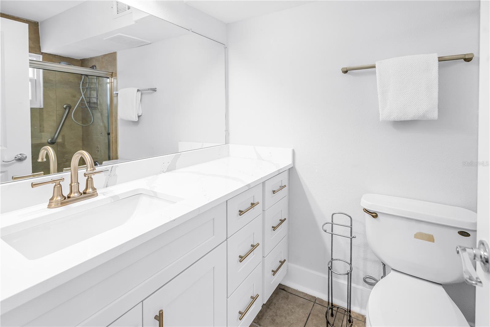 4700 COVE CIR #103, ST PETERSBURG, FL — photo 24