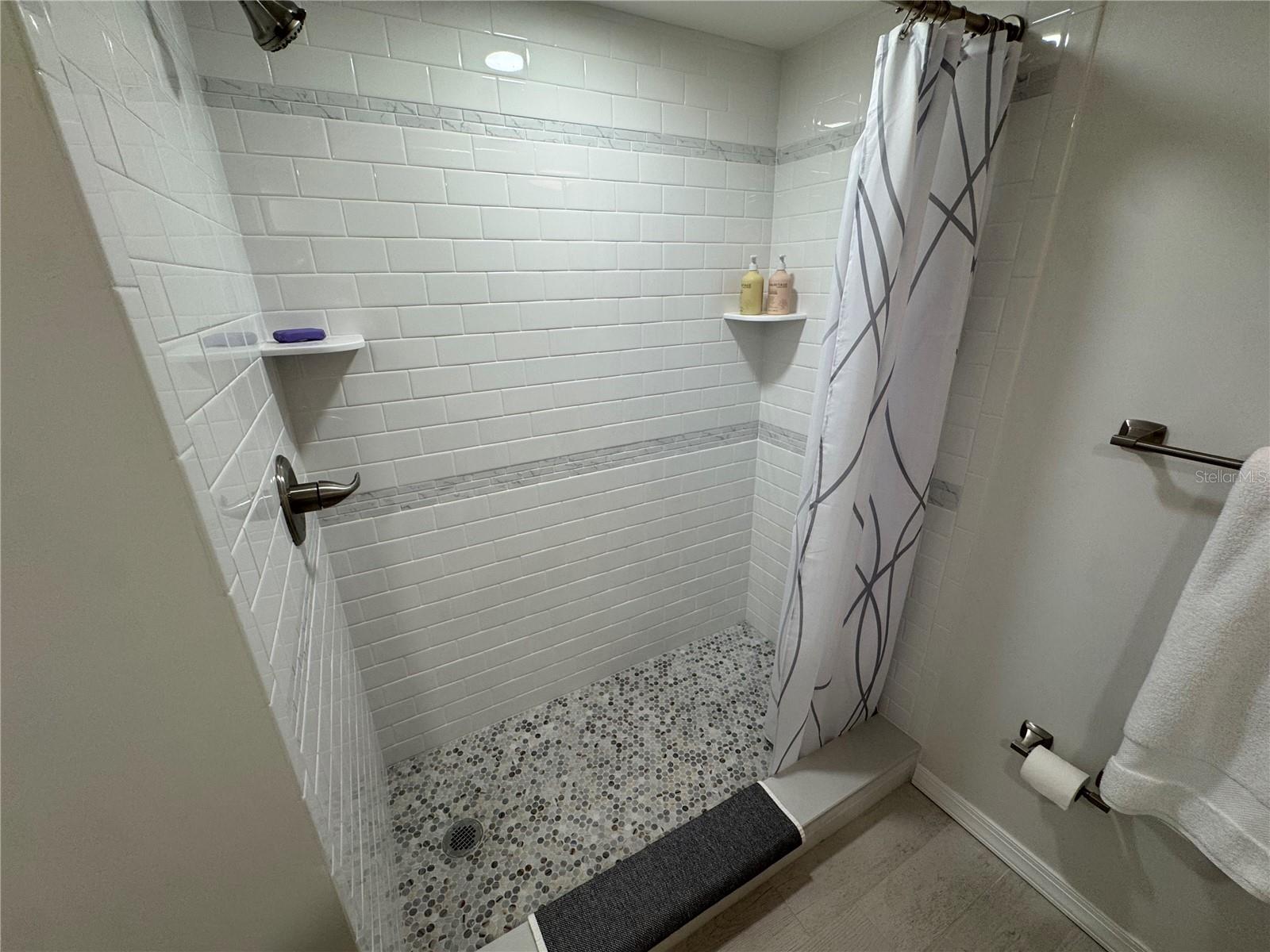 5720 13TH AVE N #106B, ST PETERSBURG, FL — photo 31
