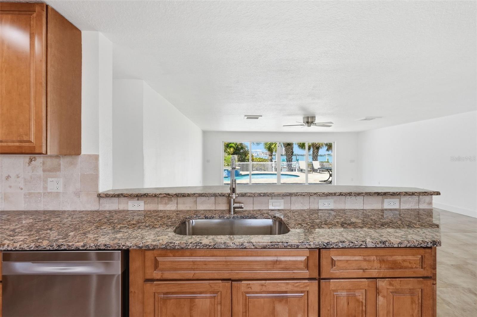 711 64TH AVE, ST PETE BEACH, FL — photo 23