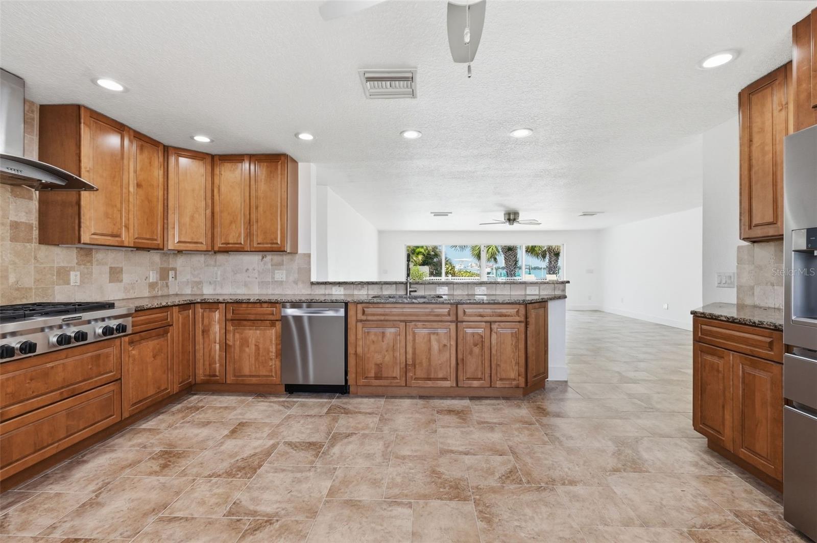 711 64TH AVE, ST PETE BEACH, FL — photo 24