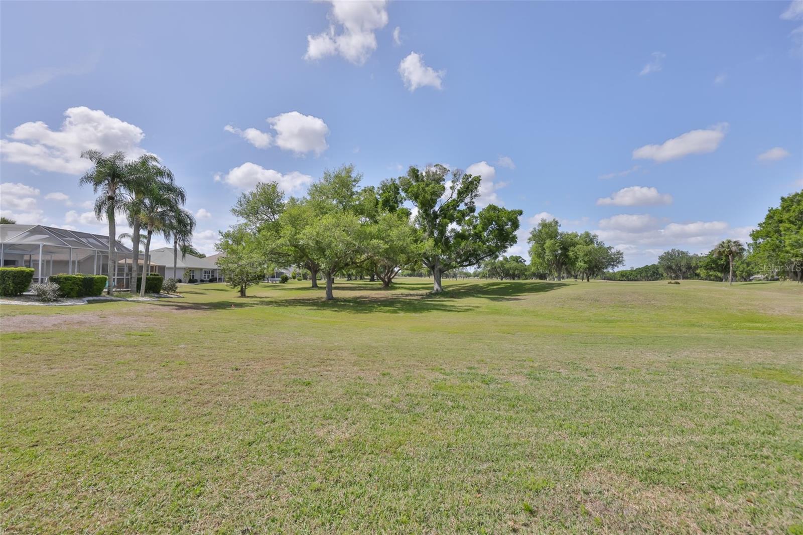 2422 E DEL WEBB BLVD, SUN CITY CENTER, FL — photo 5