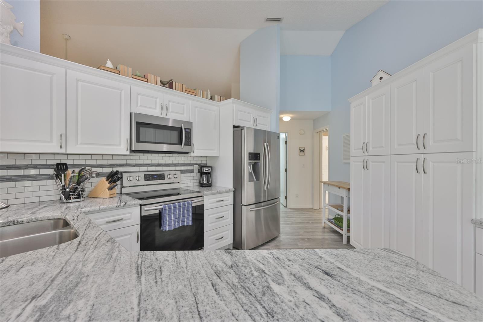 2422 E DEL WEBB BLVD, SUN CITY CENTER, FL — photo 25