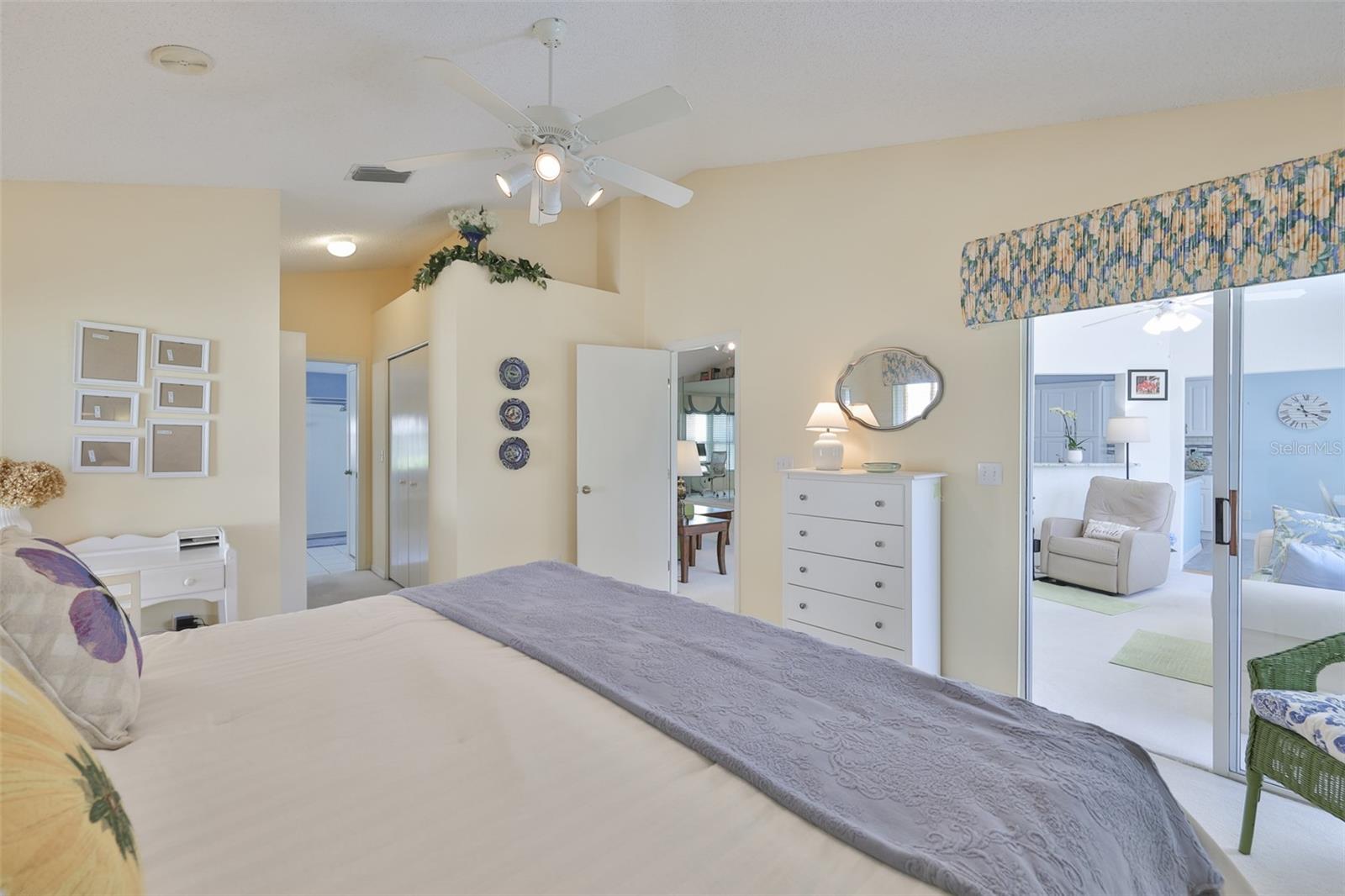 2422 E DEL WEBB BLVD, SUN CITY CENTER, FL — photo 30