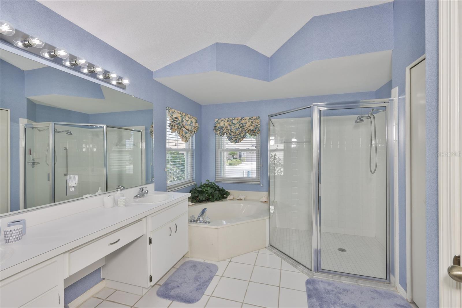 2422 E DEL WEBB BLVD, SUN CITY CENTER, FL — photo 31