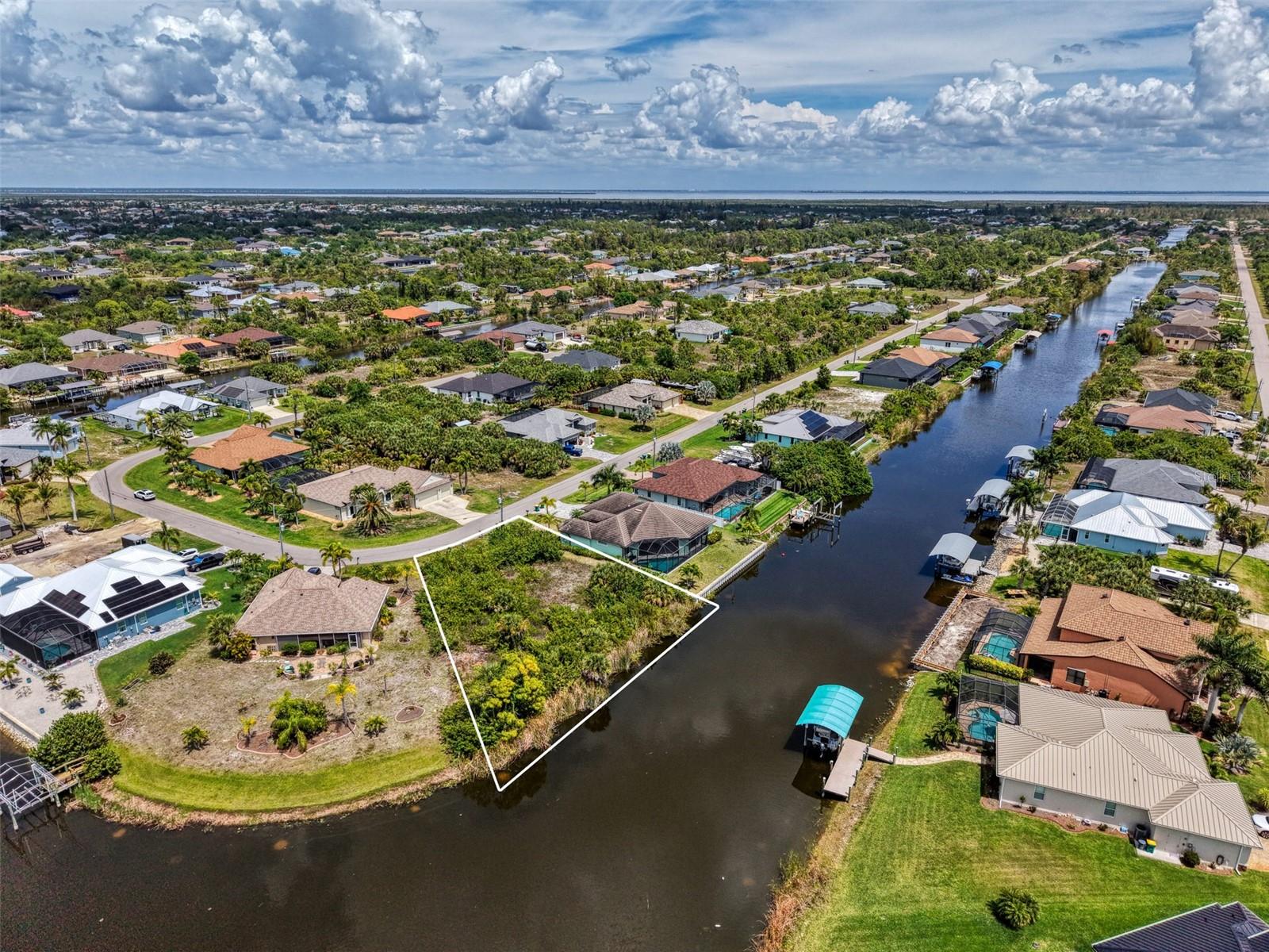 15304 HENNIPEN CIR, PORT CHARLOTTE, FL — photo 5