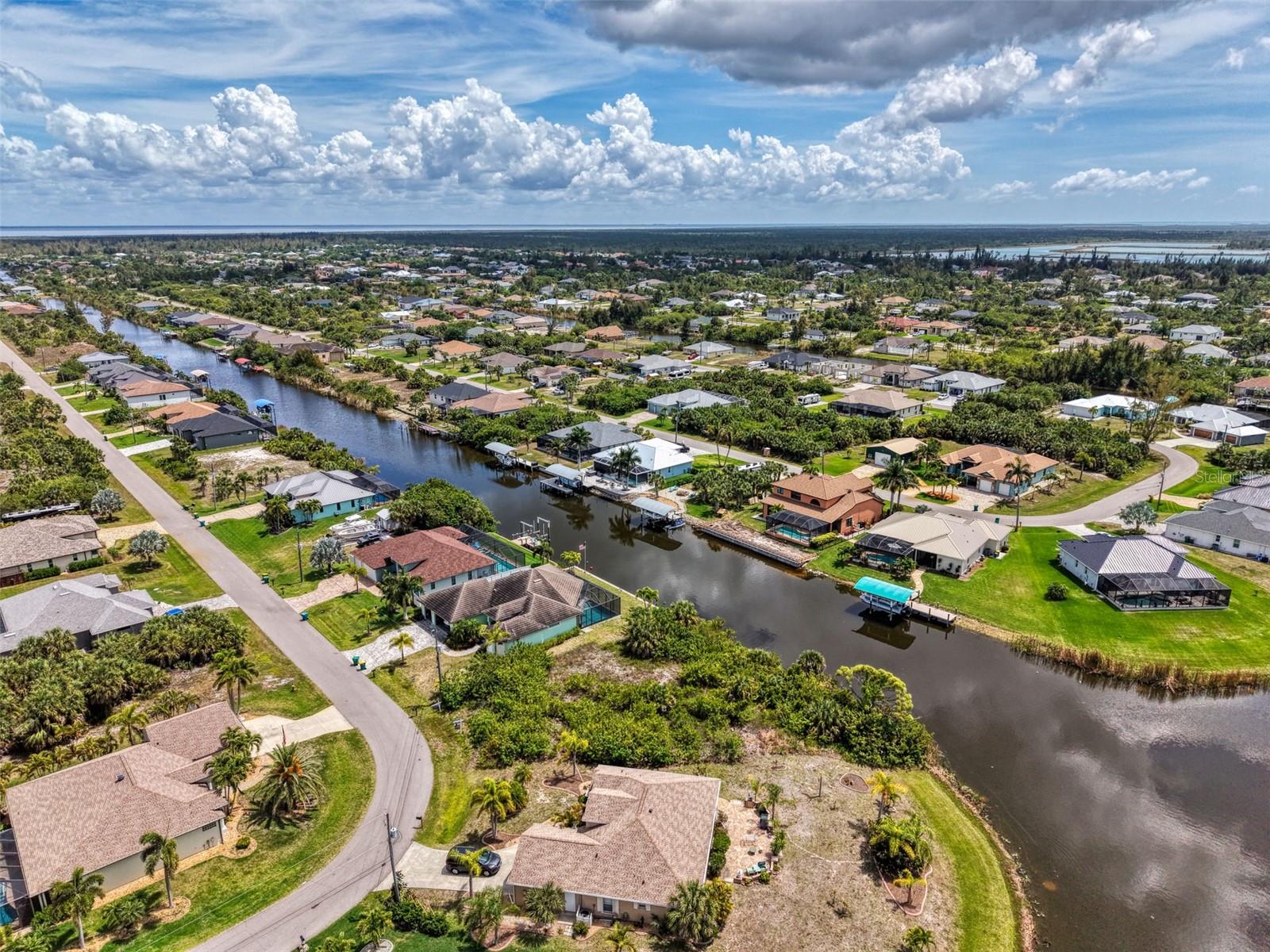 15304 HENNIPEN CIR, PORT CHARLOTTE, FL — photo 13