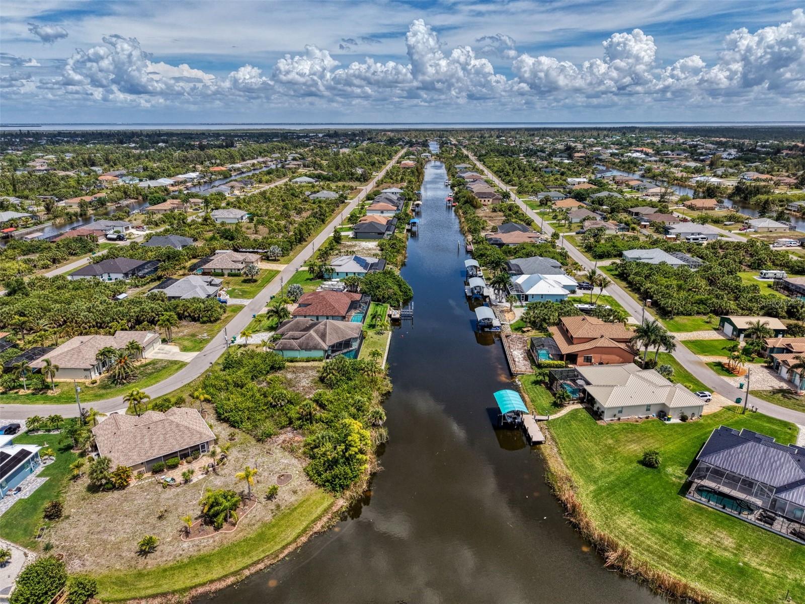 15304 HENNIPEN CIR, PORT CHARLOTTE, FL — photo 15
