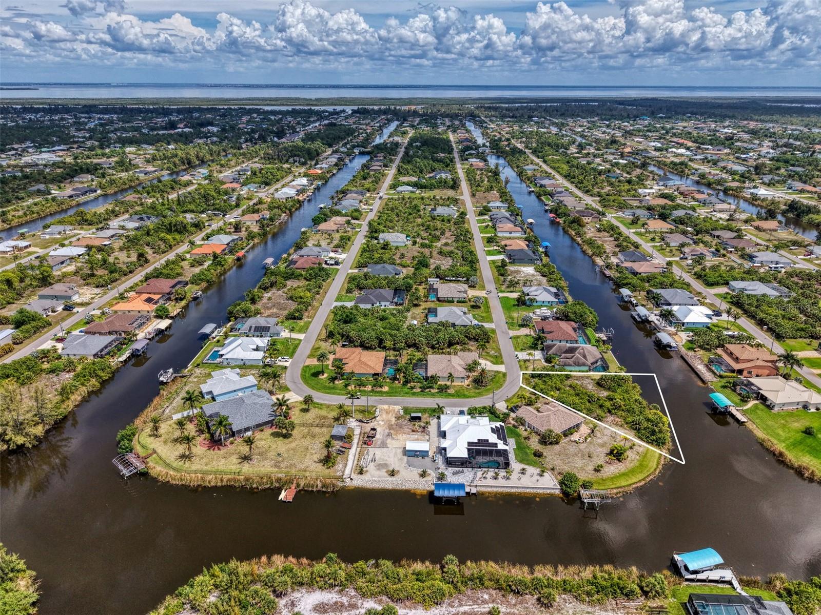 15304 HENNIPEN CIR, PORT CHARLOTTE, FL — photo 25