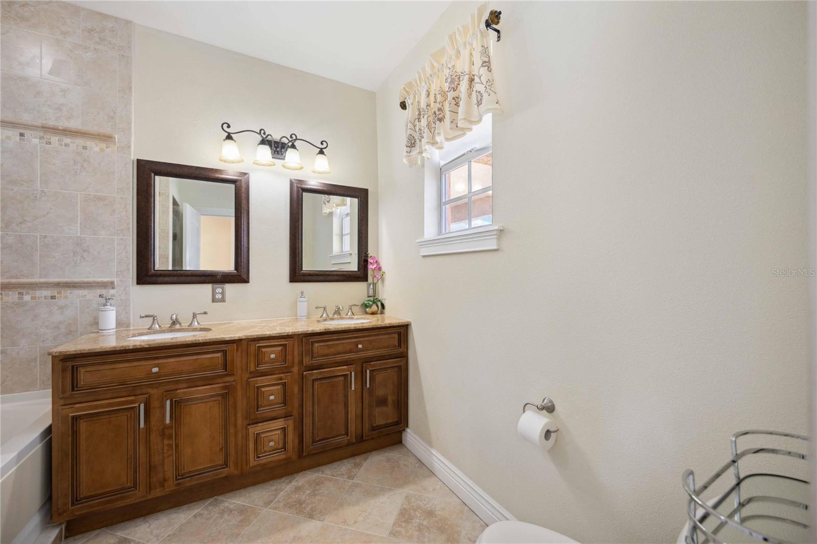 1621 DR MARTIN LUTHER KING WAY, SARASOTA, FL — photo 28