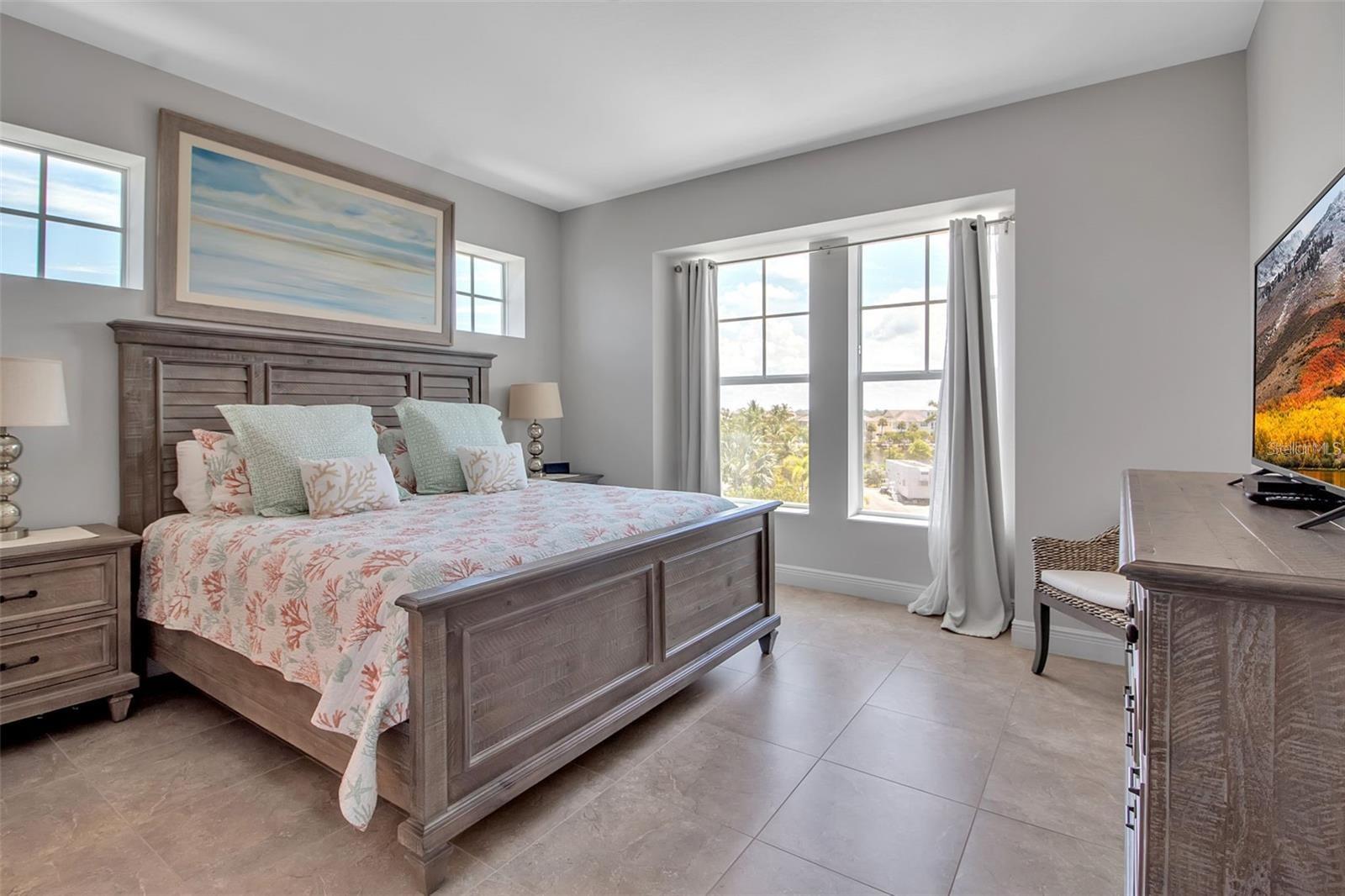 376 ARUBA CIR #301, BRADENTON, FL — photo 37