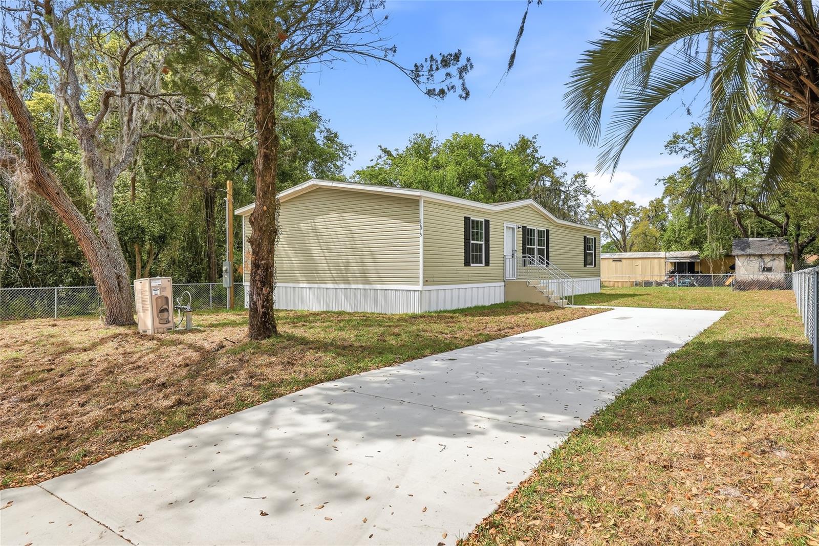 12015 WESTBAY AVE, NEW PORT RICHEY, FL — photo 6