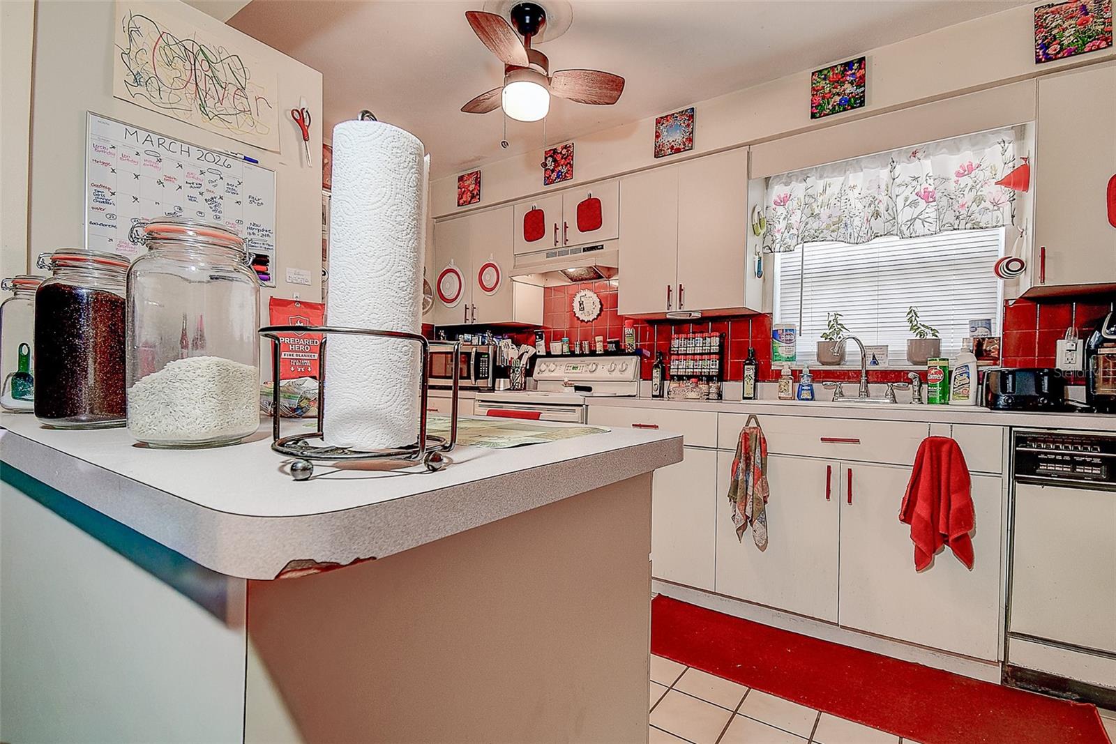 7834 42ND AVE N, ST PETERSBURG, FL — photo 11