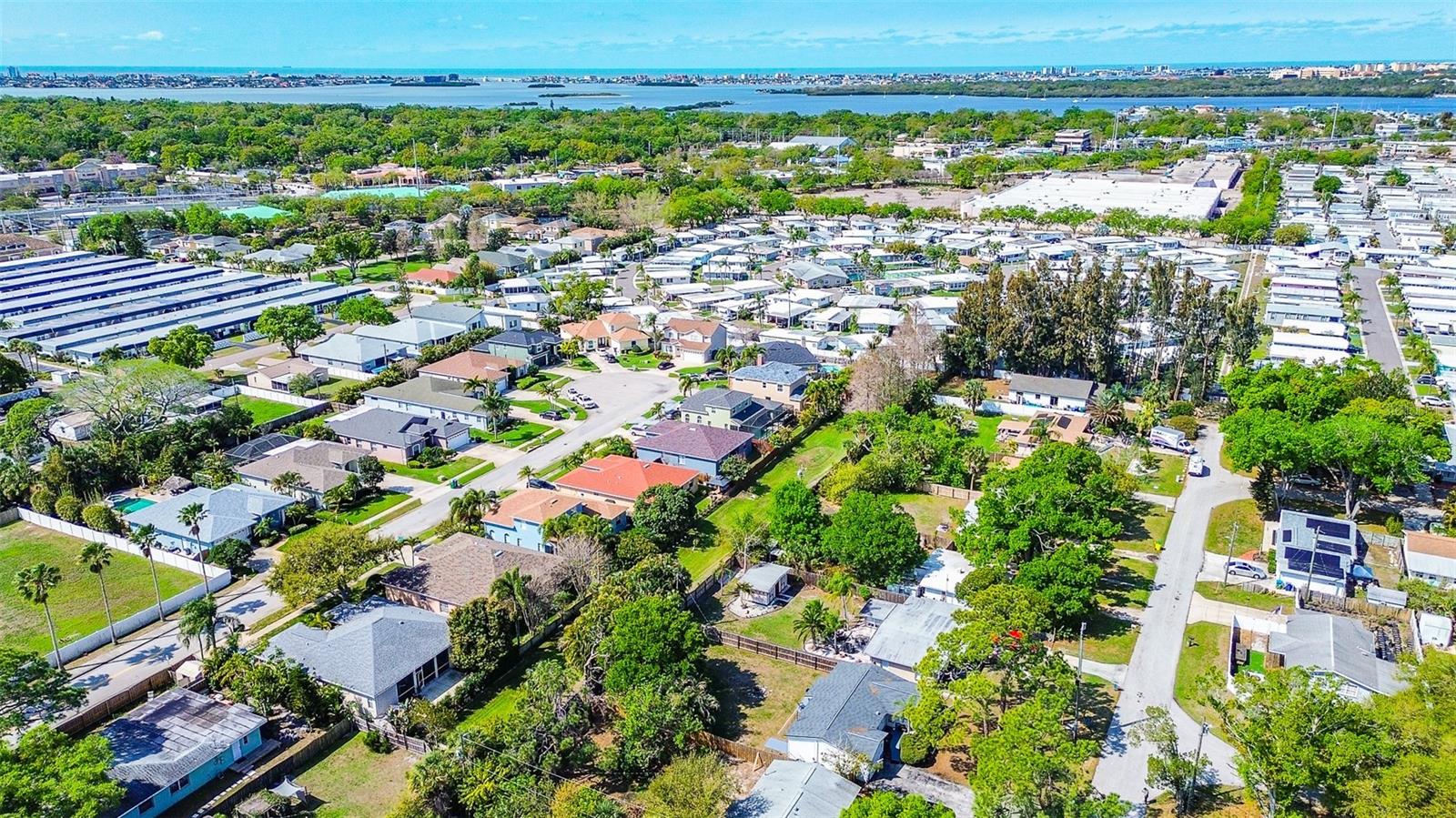 7834 42ND AVE N, ST PETERSBURG, FL — photo 37