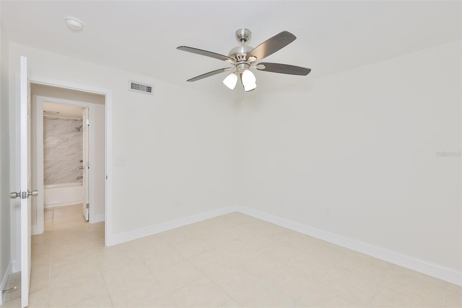 11502 7TH LN N #1401, ST PETERSBURG, FL — photo 8