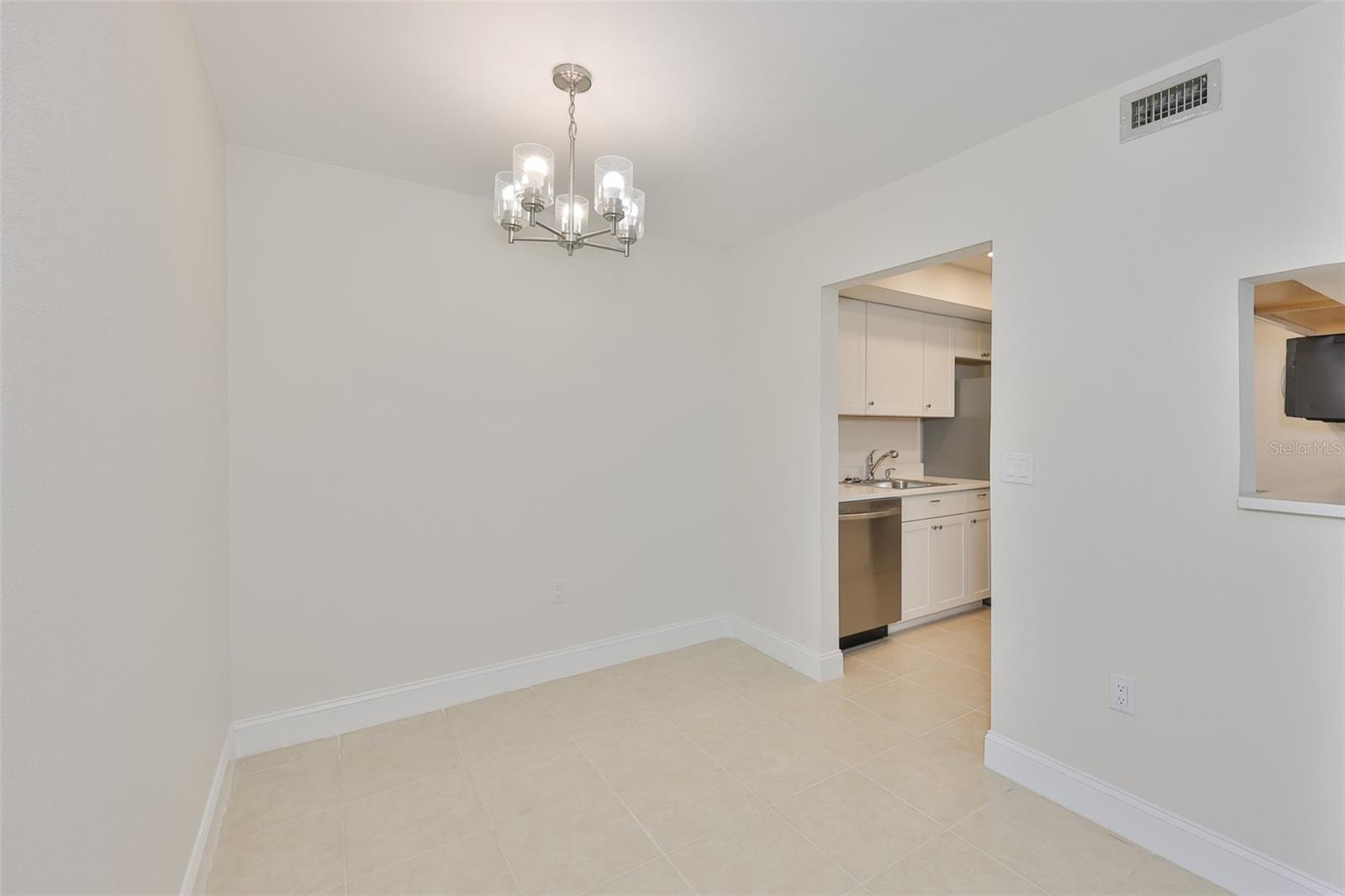 11502 7TH LN N #1401, ST PETERSBURG, FL — photo 22
