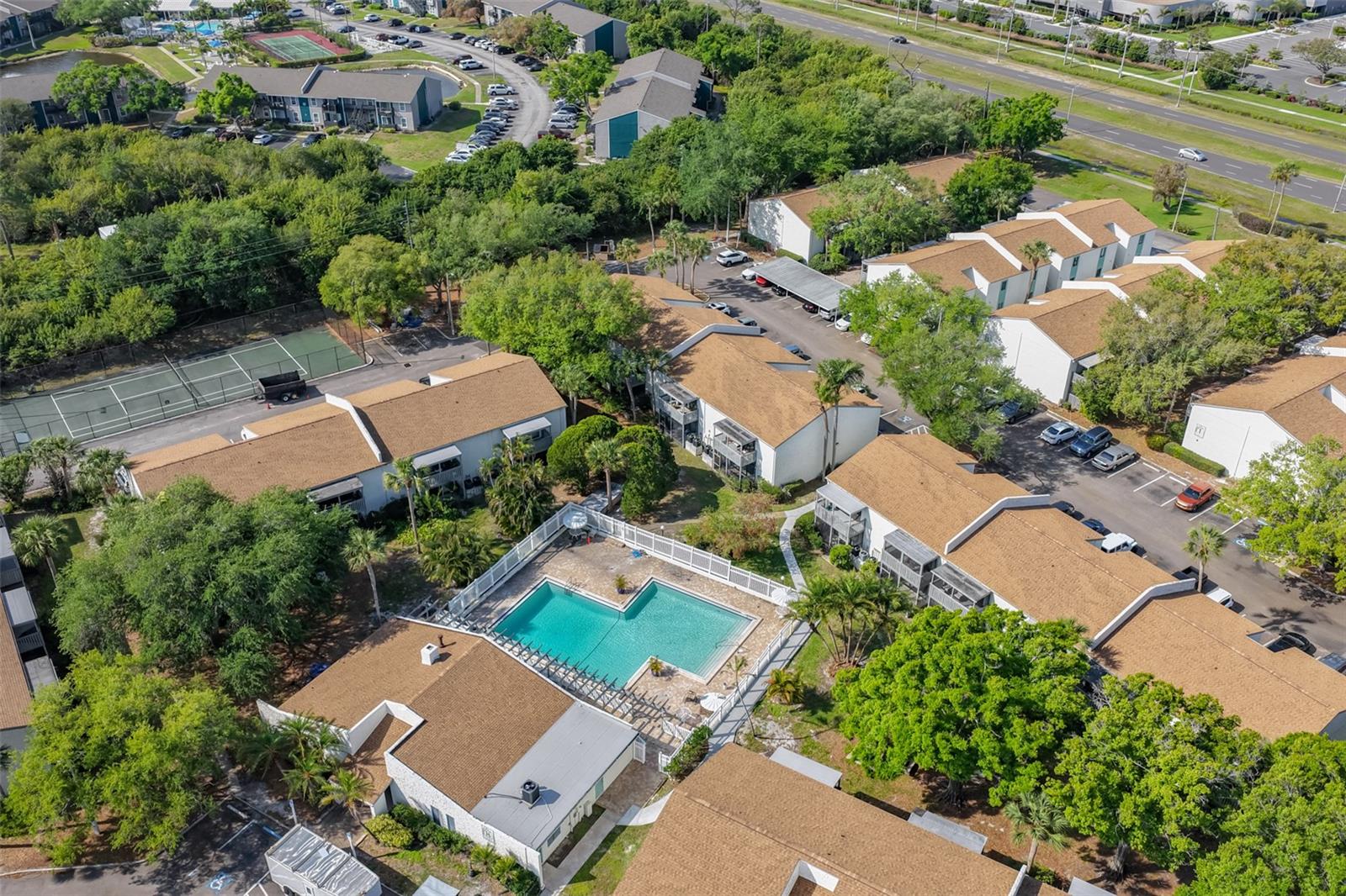 11502 7TH LN N #1401, ST PETERSBURG, FL — photo 36