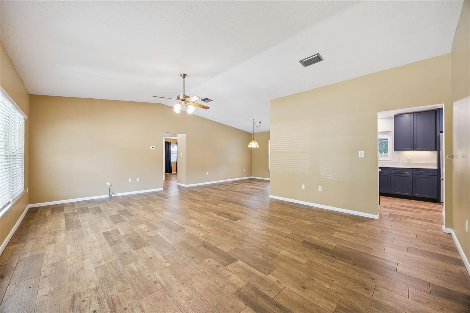 80 WHITCOMB AVE, UMATILLA, FL — photo 9
