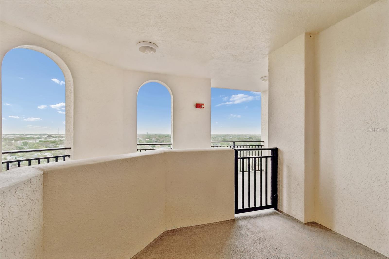 5823 BOWEN DANIEL DR #1103, TAMPA, FL — photo 30