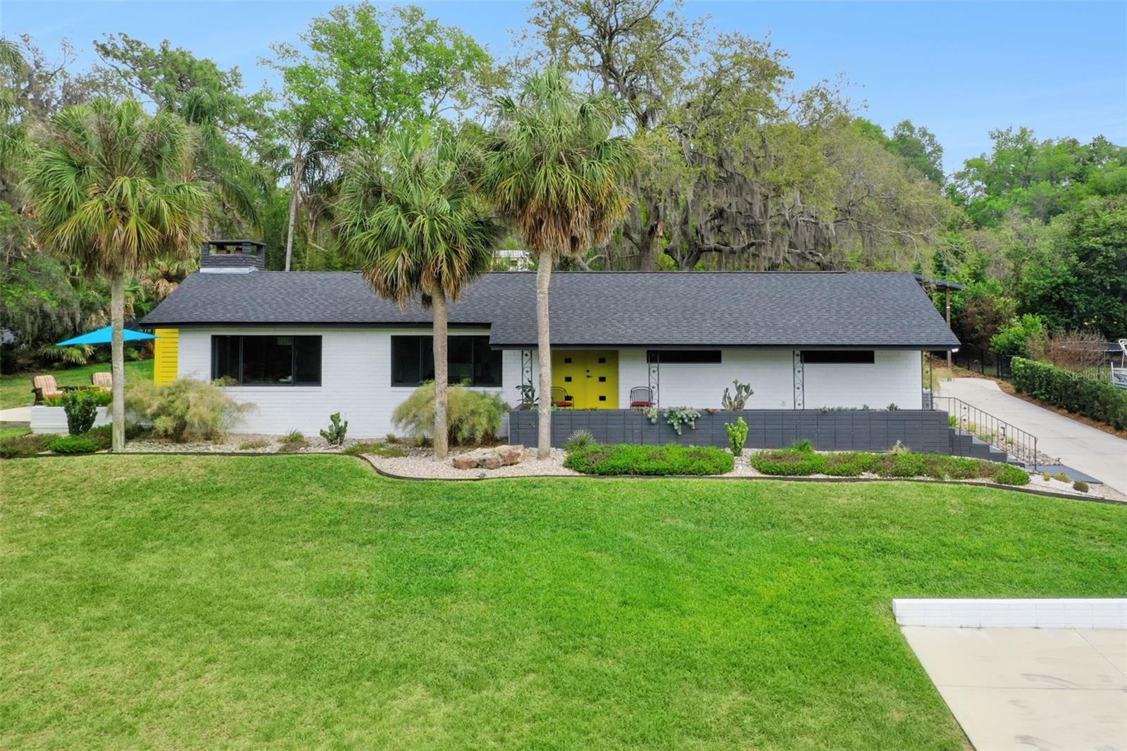 10426 LAKESHORE DR, CLERMONT, FL