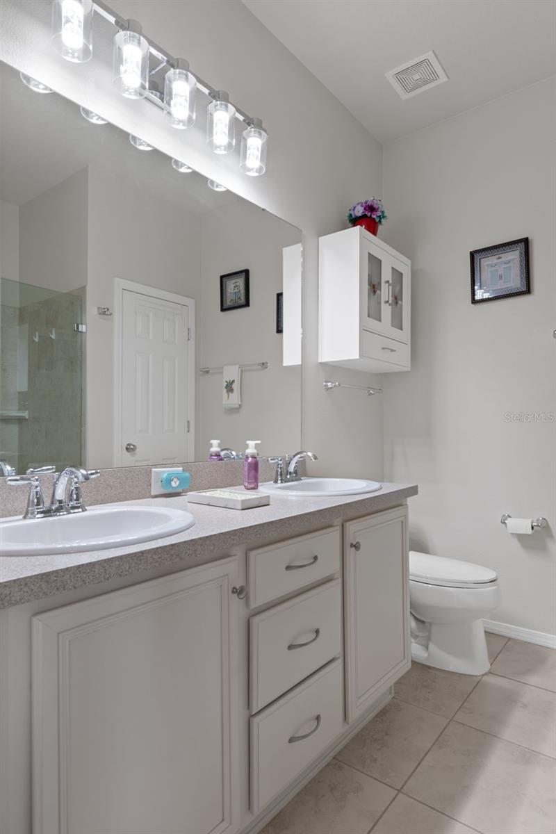 2058 TRILLIUM BLVD, BROOKSVILLE, FL — photo 32