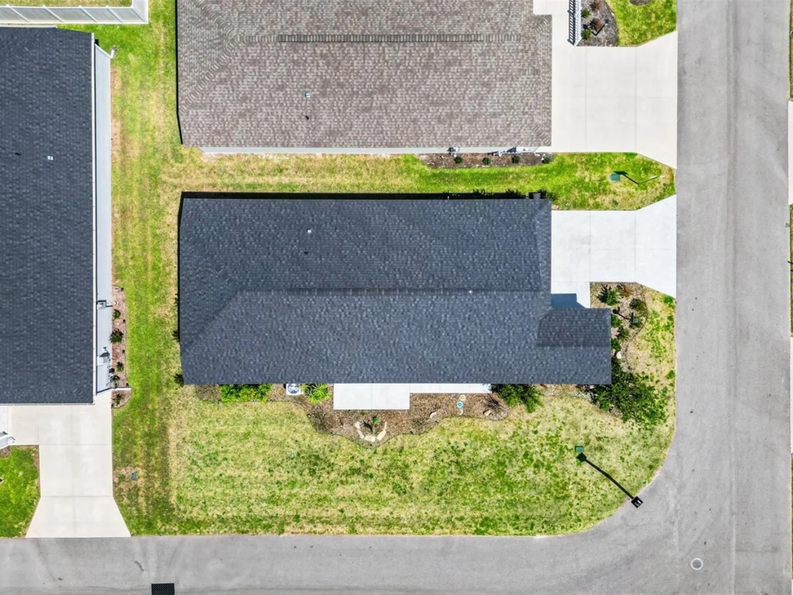 1599 OLIVIA TER, THE VILLAGES, FL — photo 3
