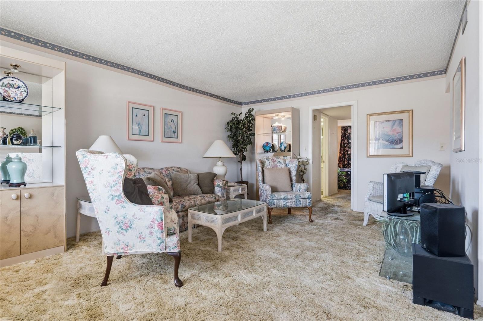 4890 BAY ST NE #326, ST PETERSBURG, FL — photo 2