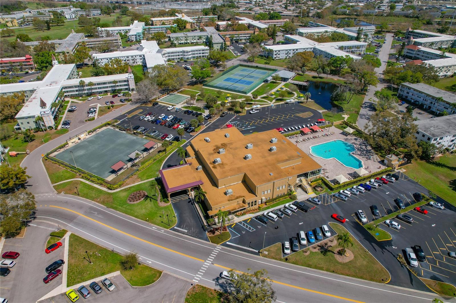 2257 WORLD PARKWAY BLVD W #61, CLEARWATER, FL — photo 2