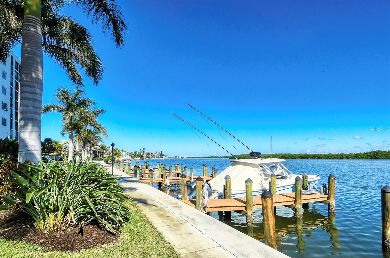 9393 MIDNIGHT PASS RD #P4, SARASOTA, FL — photo 50