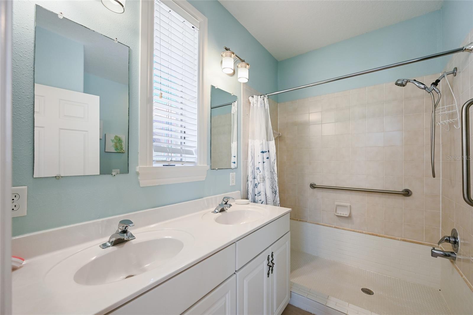 889 N SHORE DR, ANNA MARIA, FL — photo 21