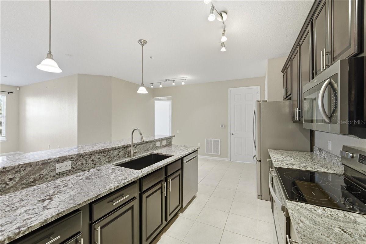7903 SEMINOLE BLVD #2305, SEMINOLE, FL — photo 10
