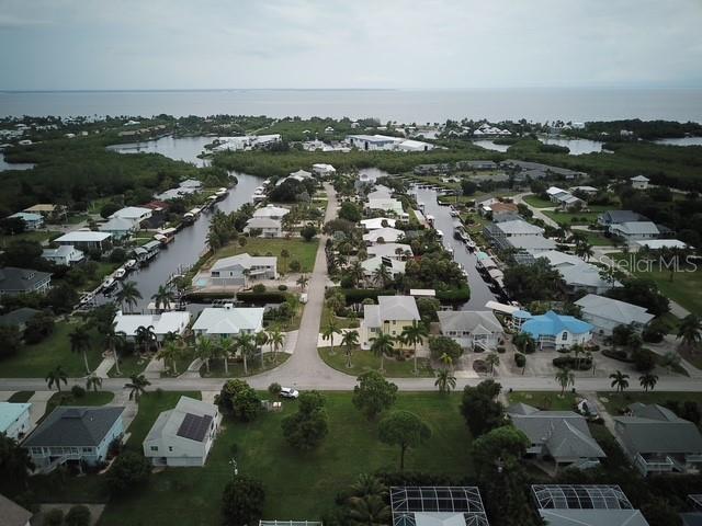 7883 BREAKWATER CT, BOKEELIA, FL — photo 4
