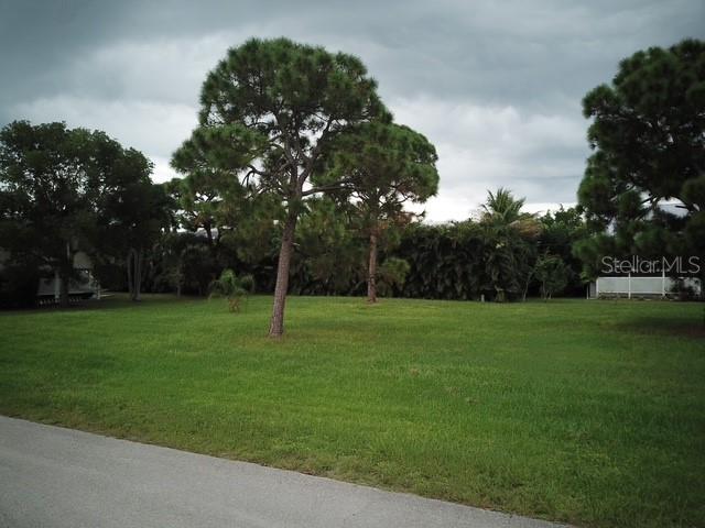 7883 BREAKWATER CT, BOKEELIA, FL — photo 12