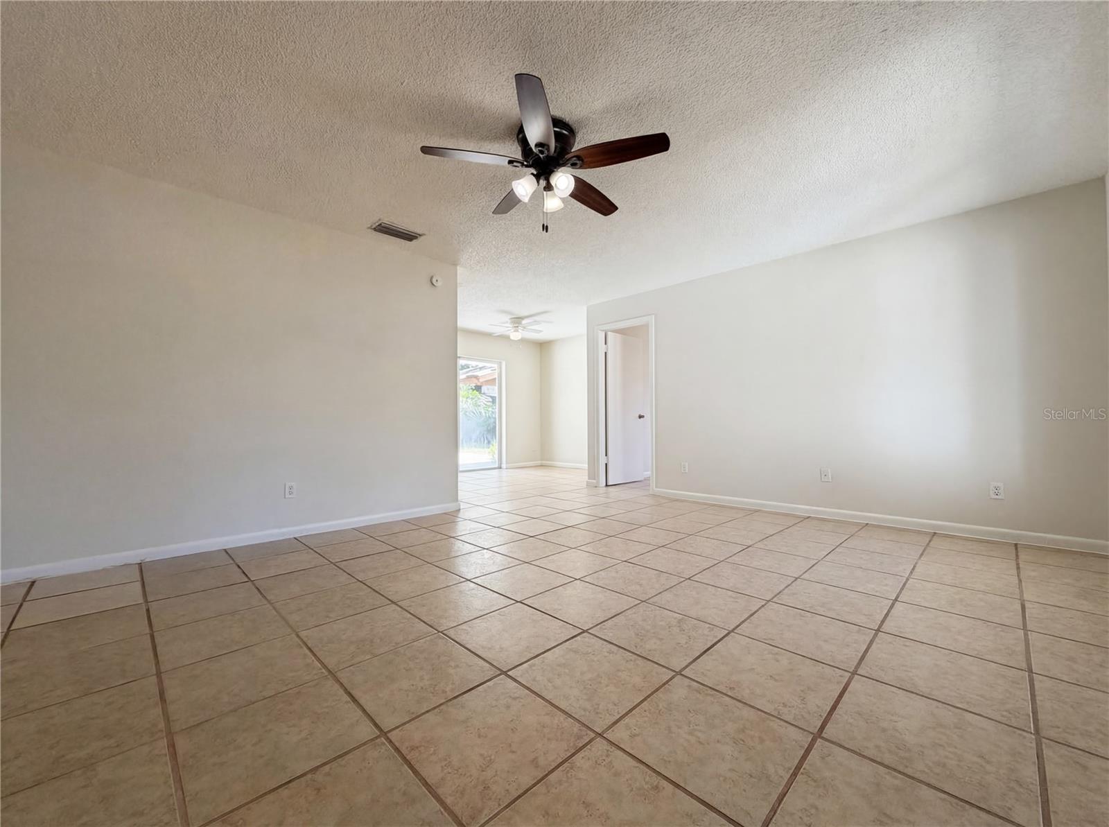 909 WINCHESTER CT, BRANDON, FL — photo 3