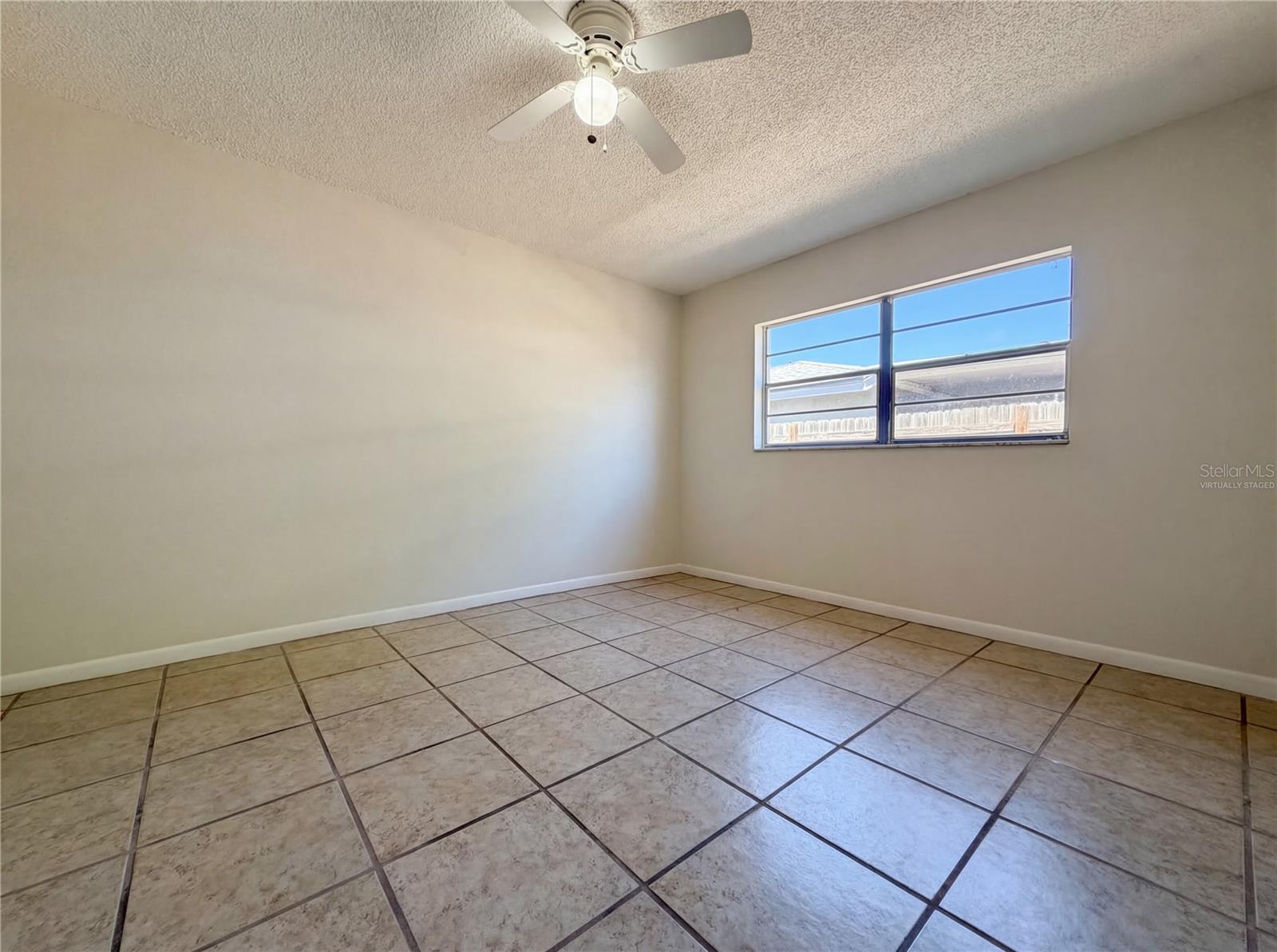 909 WINCHESTER CT, BRANDON, FL — photo 4