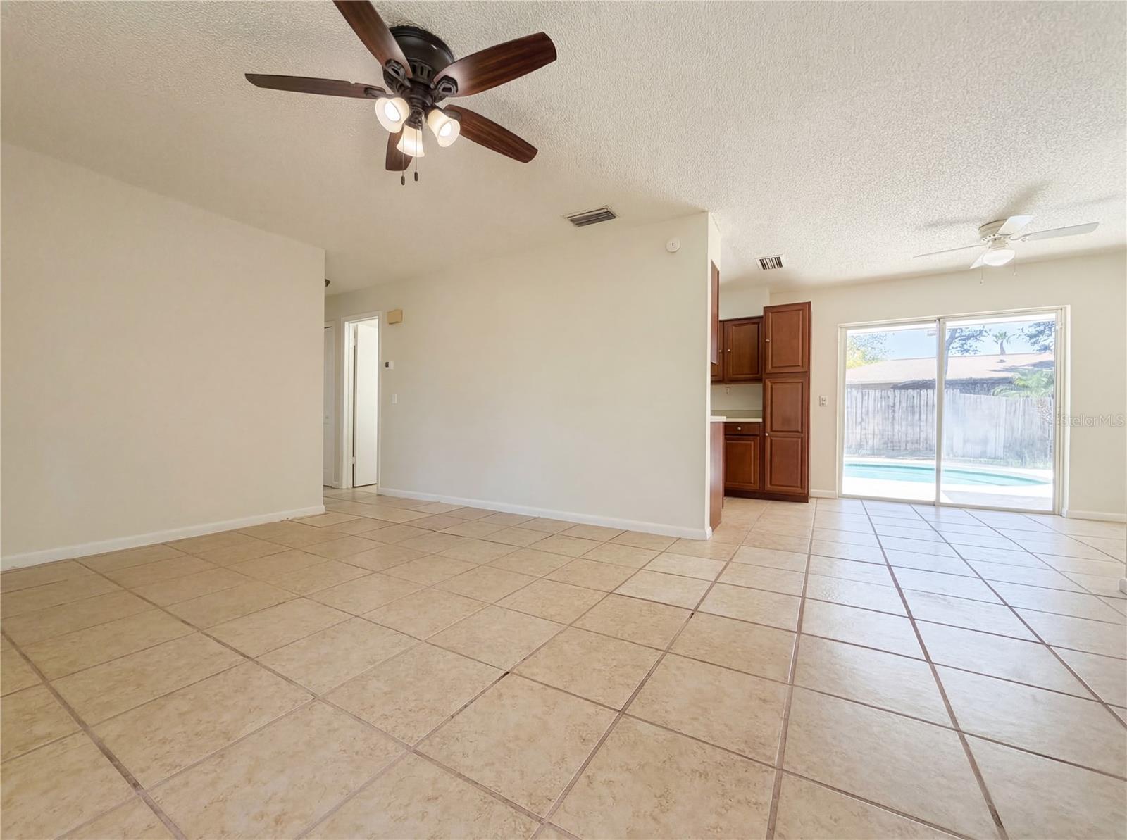 909 WINCHESTER CT, BRANDON, FL — photo 7