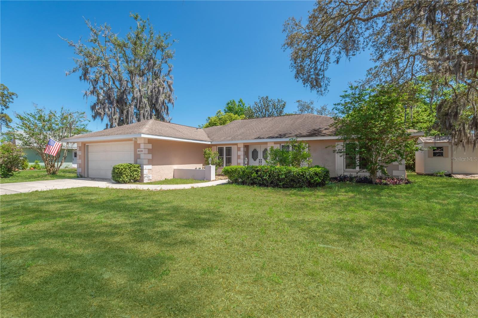 10220 SWANSON CT, SPRING HILL, FL — photo 2
