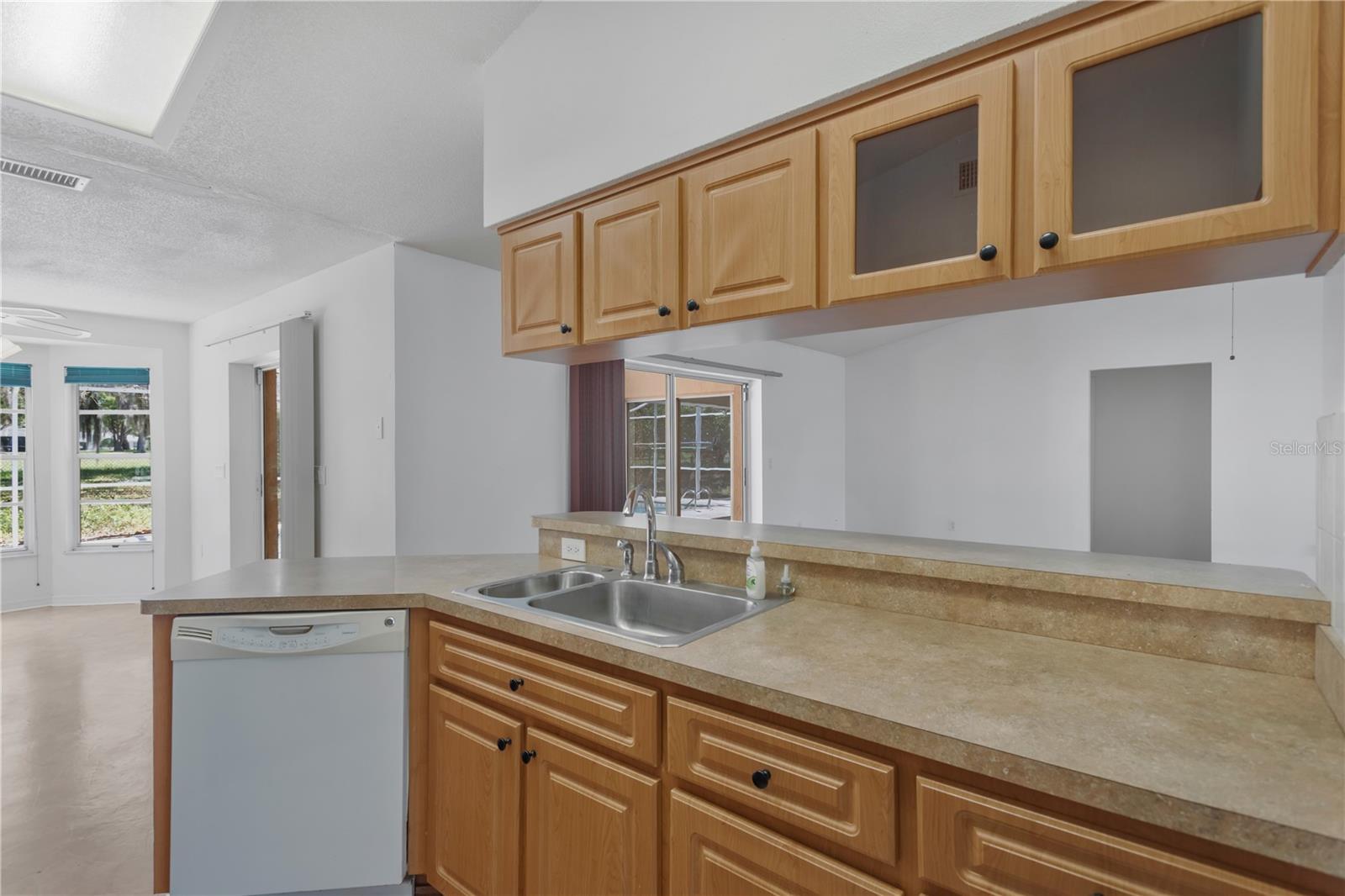 10220 SWANSON CT, SPRING HILL, FL — photo 12
