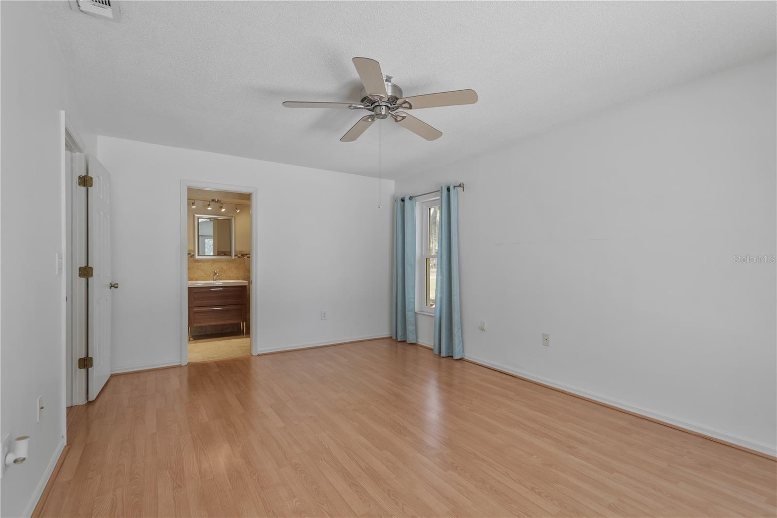10220 SWANSON CT, SPRING HILL, FL — photo 16