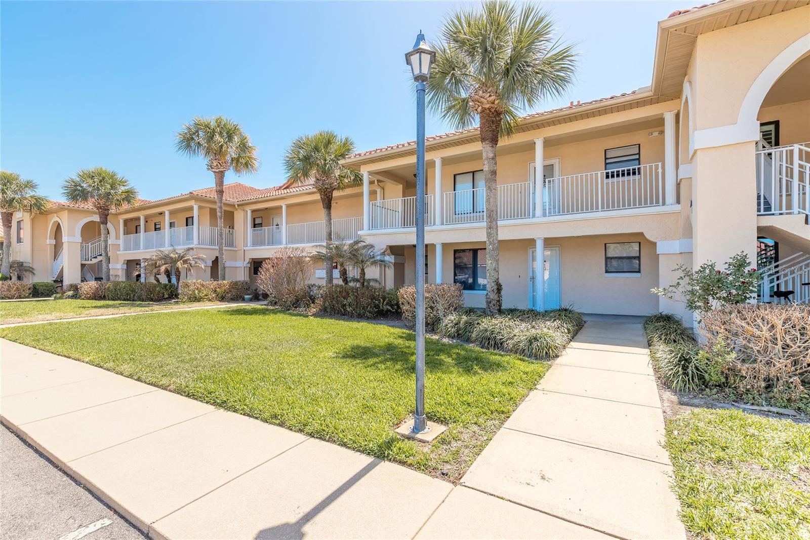 402 BOUCHELLE DR #204, NEW SMYRNA BEACH, FL