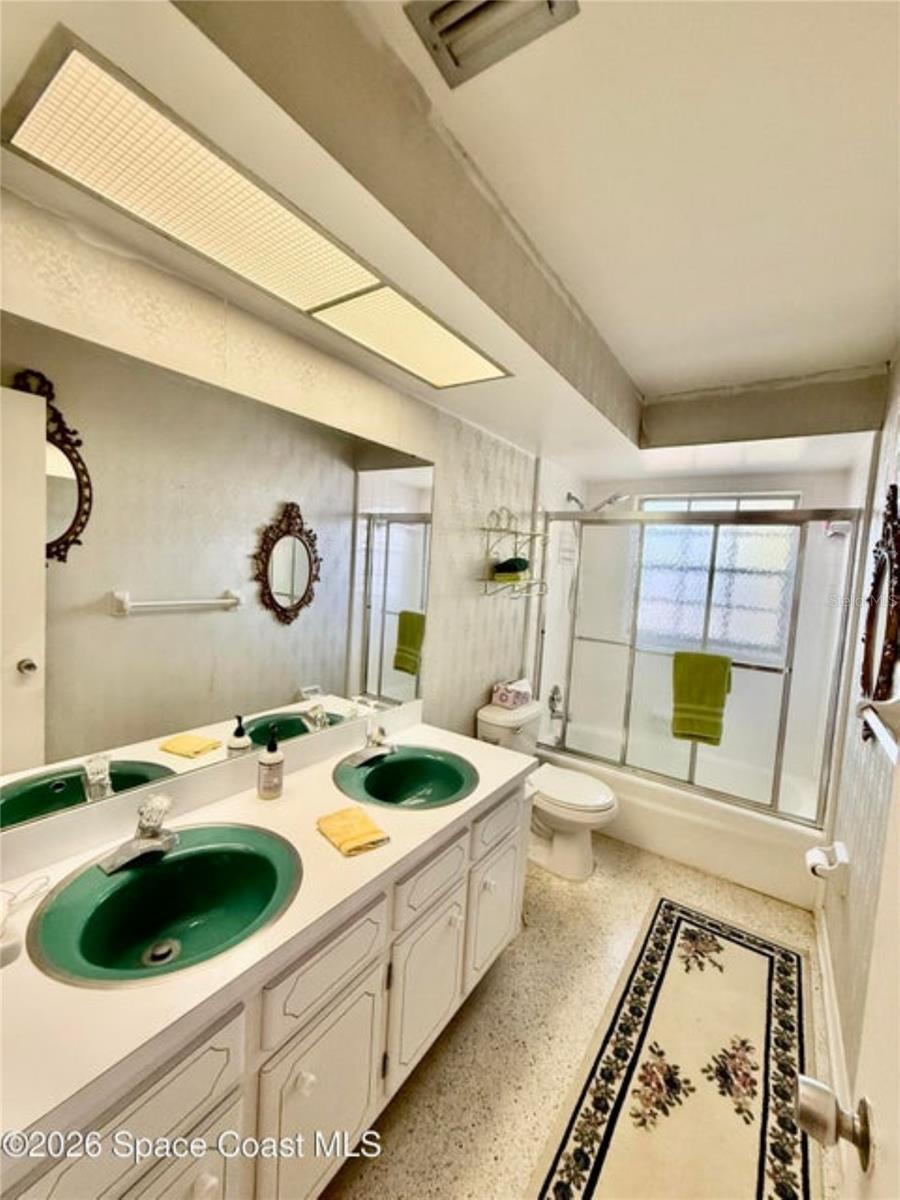 121 MAPLEWOOD DR, TITUSVILLE, FL — photo 18
