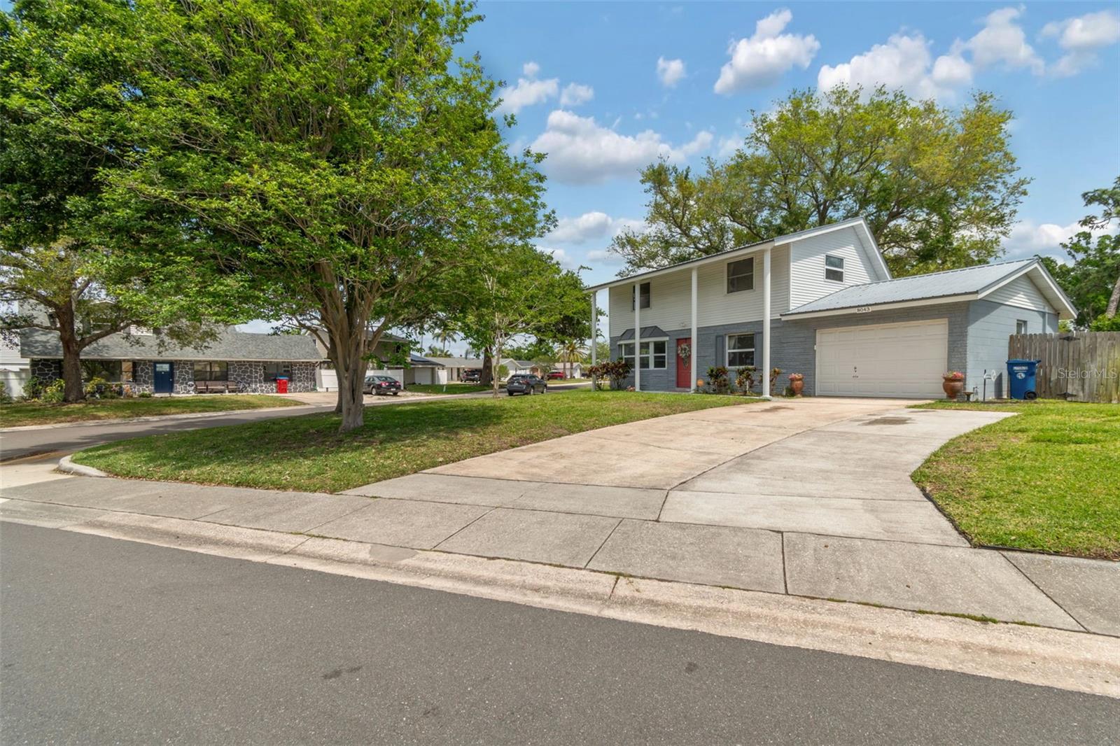 8043 124TH ST, SEMINOLE, FL — photo 4