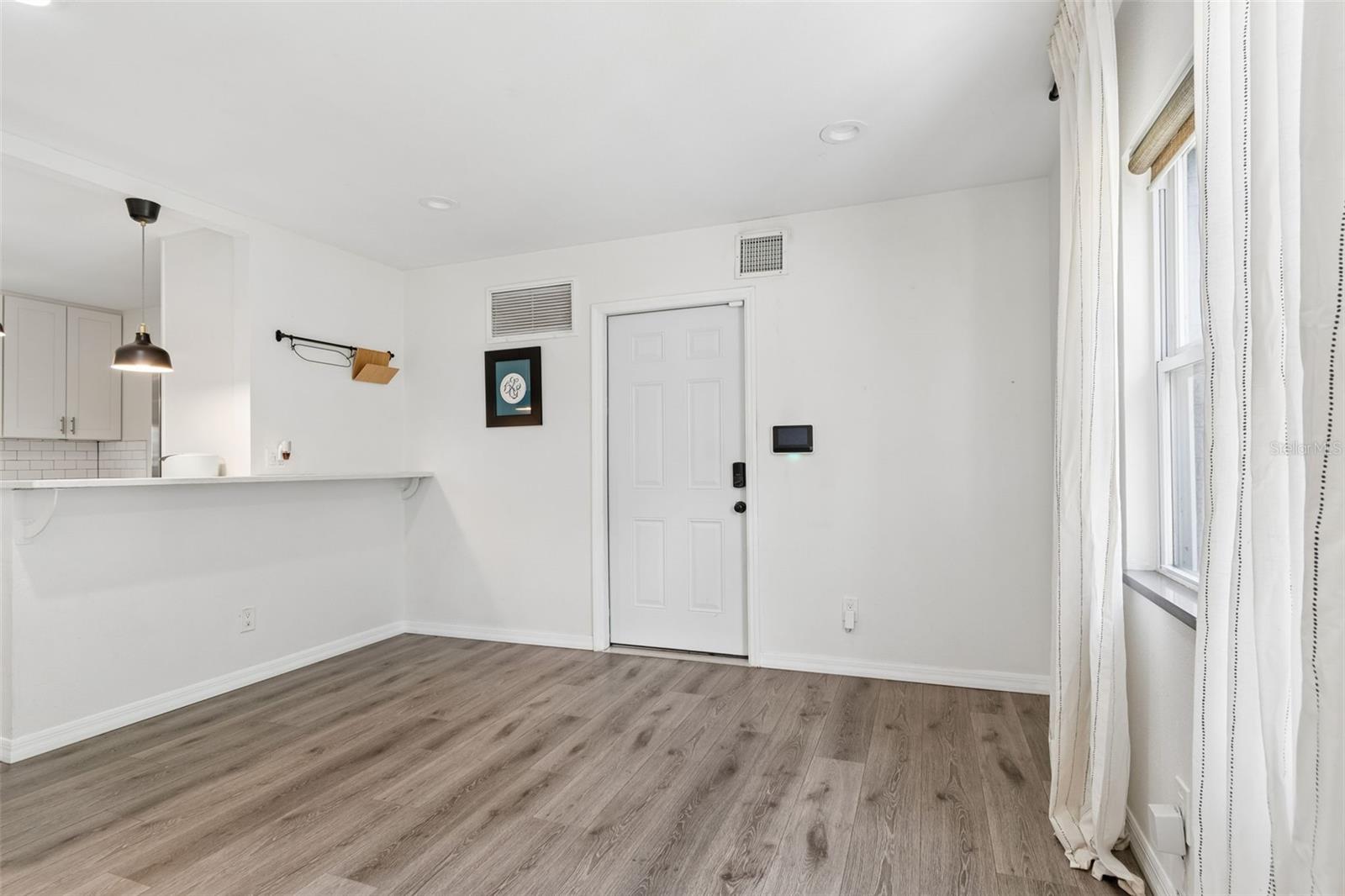 8043 124TH ST, SEMINOLE, FL — photo 17