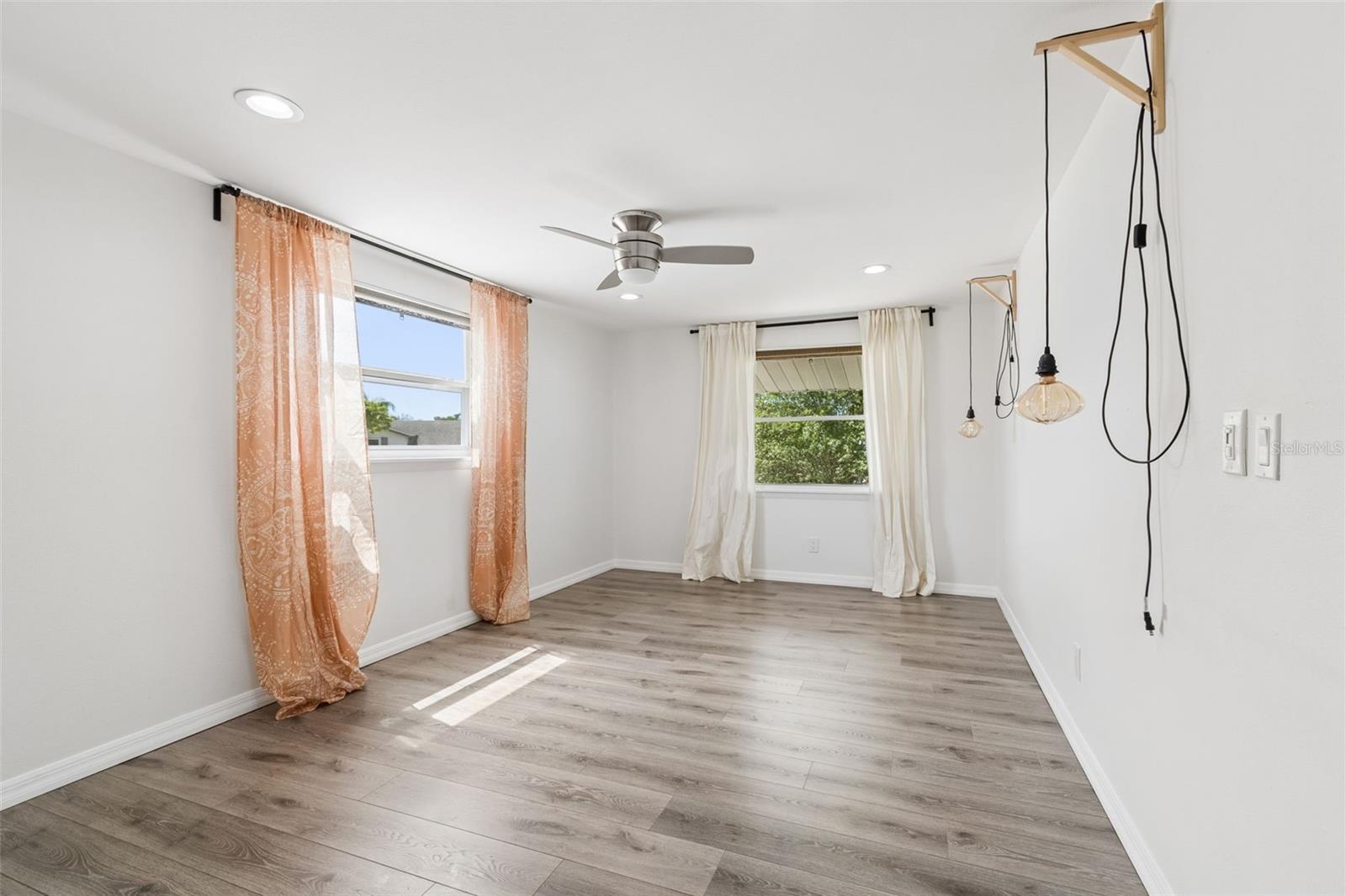 8043 124TH ST, SEMINOLE, FL — photo 49